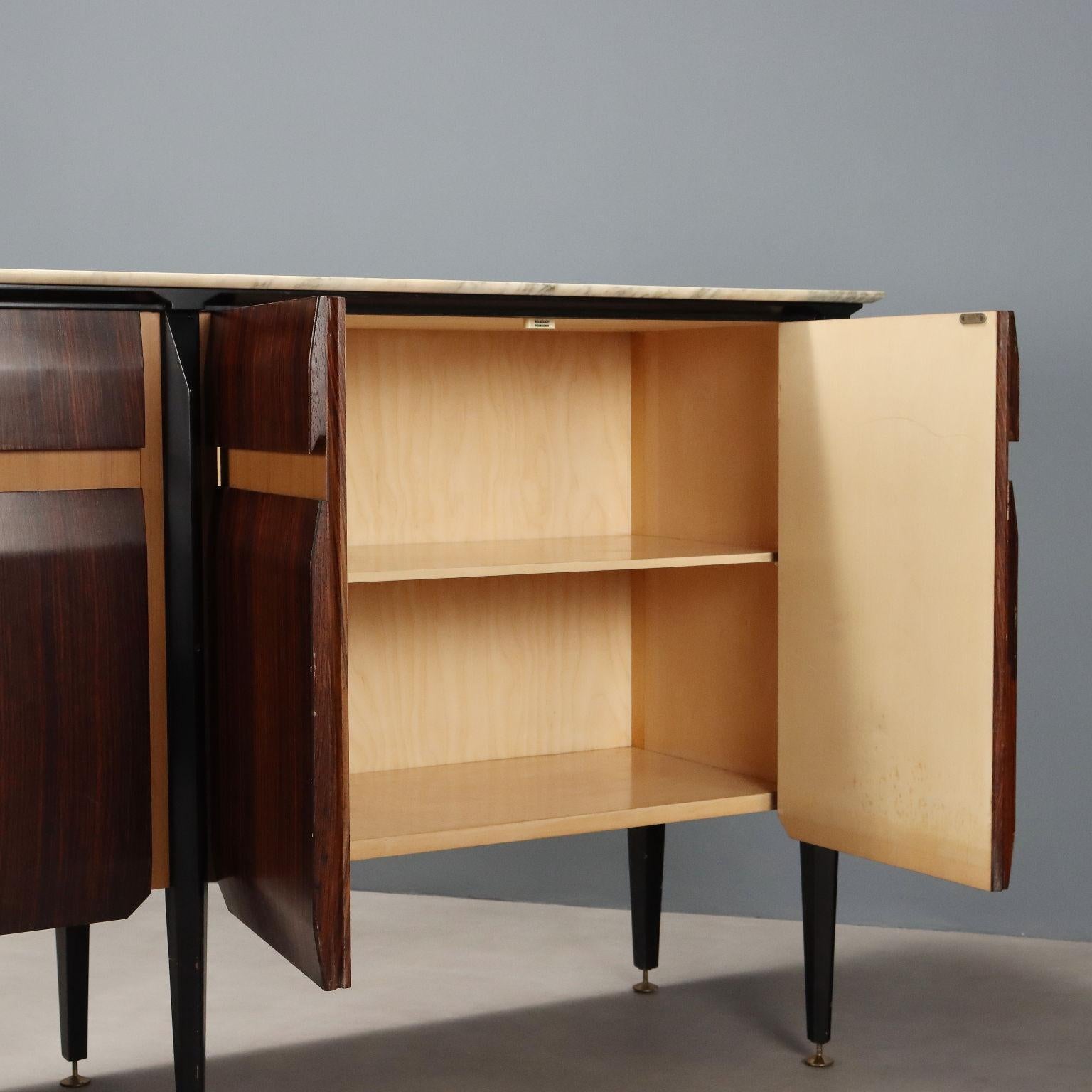 Credenza Anni '60s Production Artigiani del Mobile Cantù In Good Condition For Sale In Milano, IT