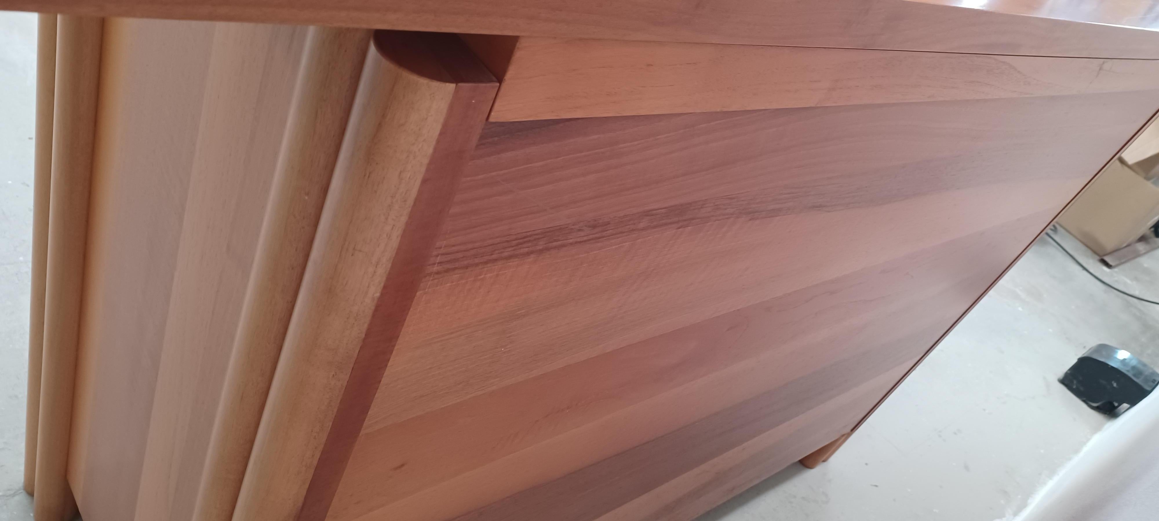 European Buffet années 80 Carlo Scarpa Style en vente