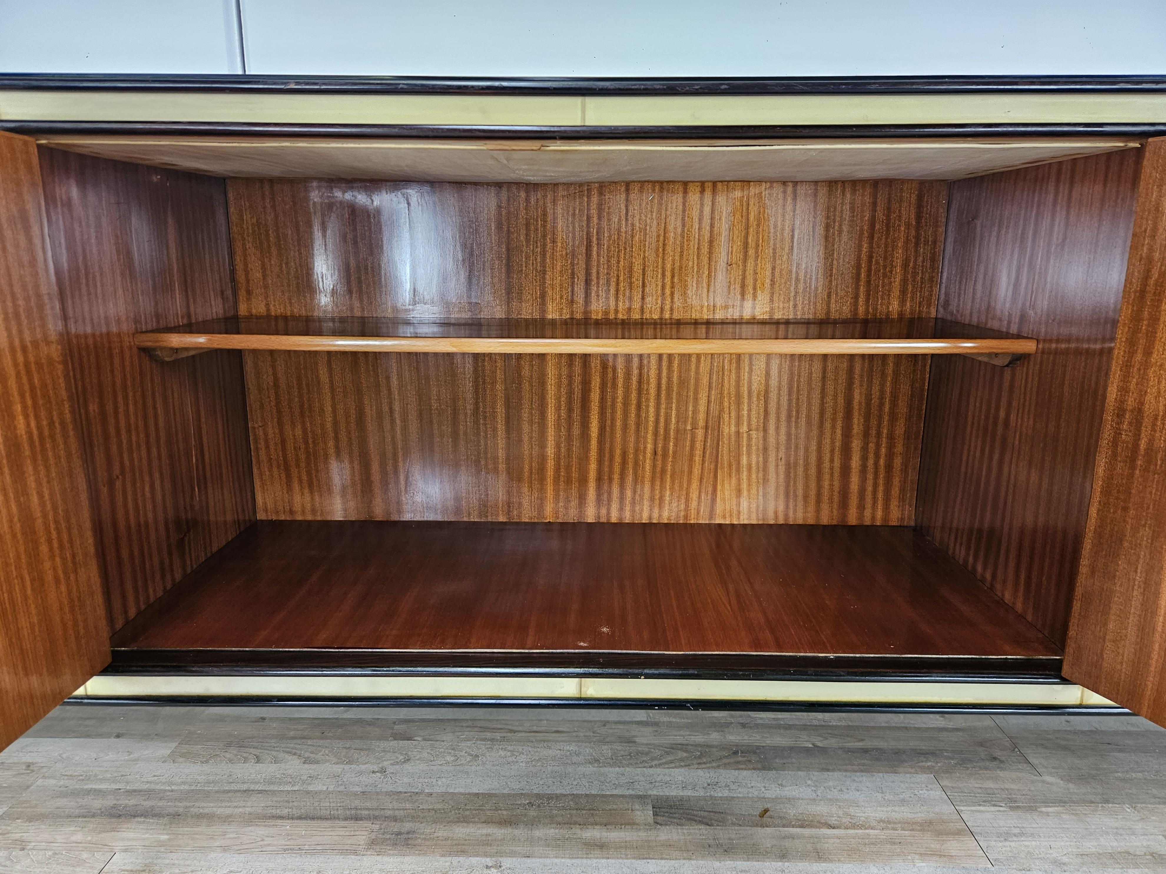 1950s Art Deco sideboard attr. La Permanente Furniture Cantù by Osvaldo Borsani For Sale 7