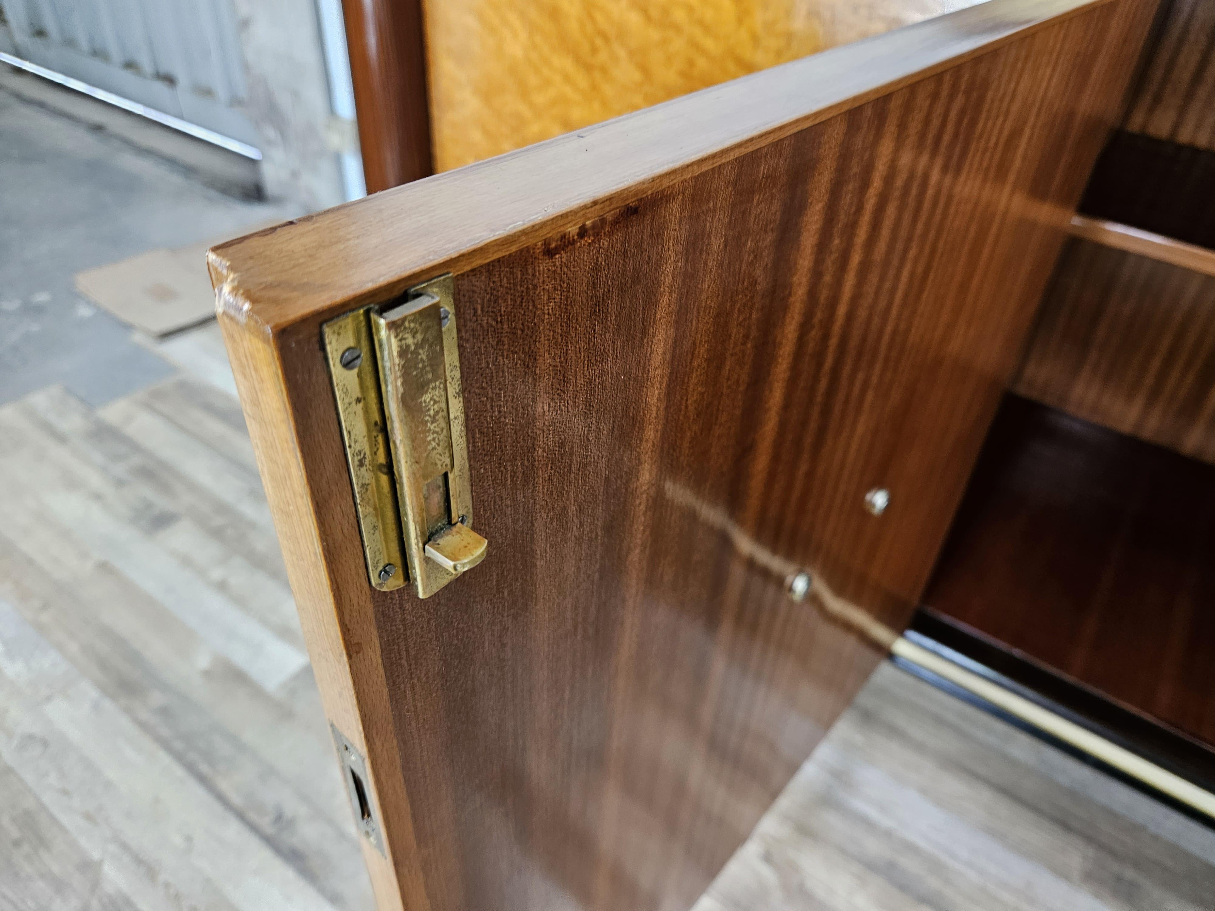 1950s Art Deco sideboard attr. La Permanente Furniture Cantù by Osvaldo Borsani For Sale 8