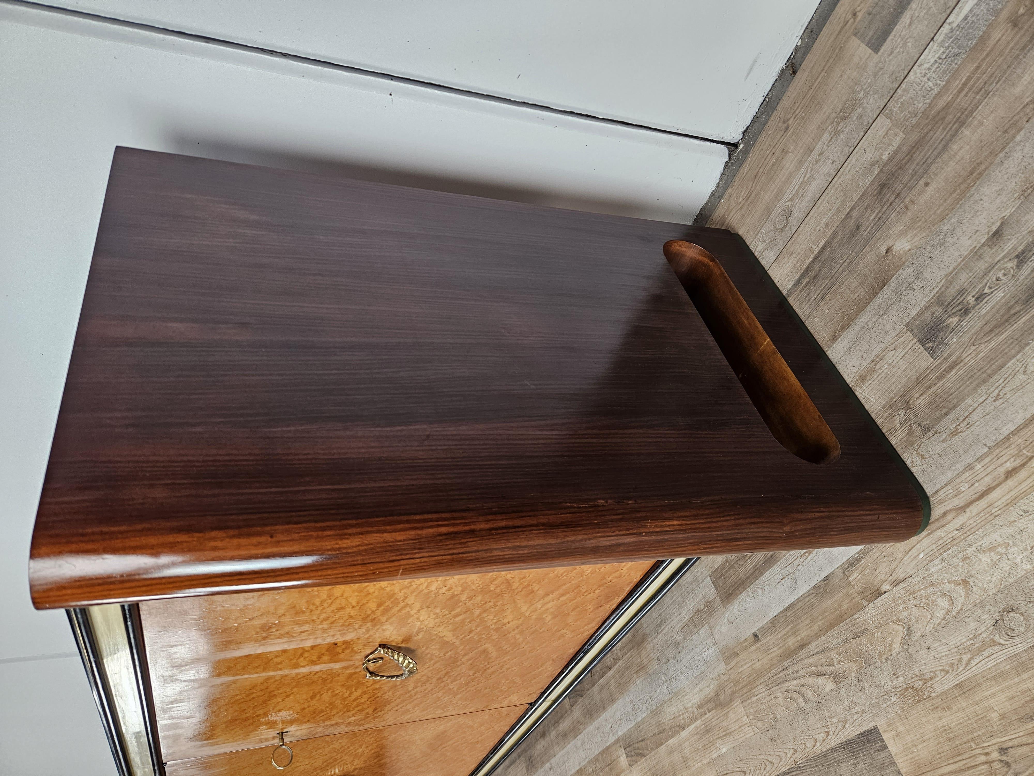 Italian 1950s Art Deco sideboard attr. La Permanente Furniture Cantù by Osvaldo Borsani For Sale