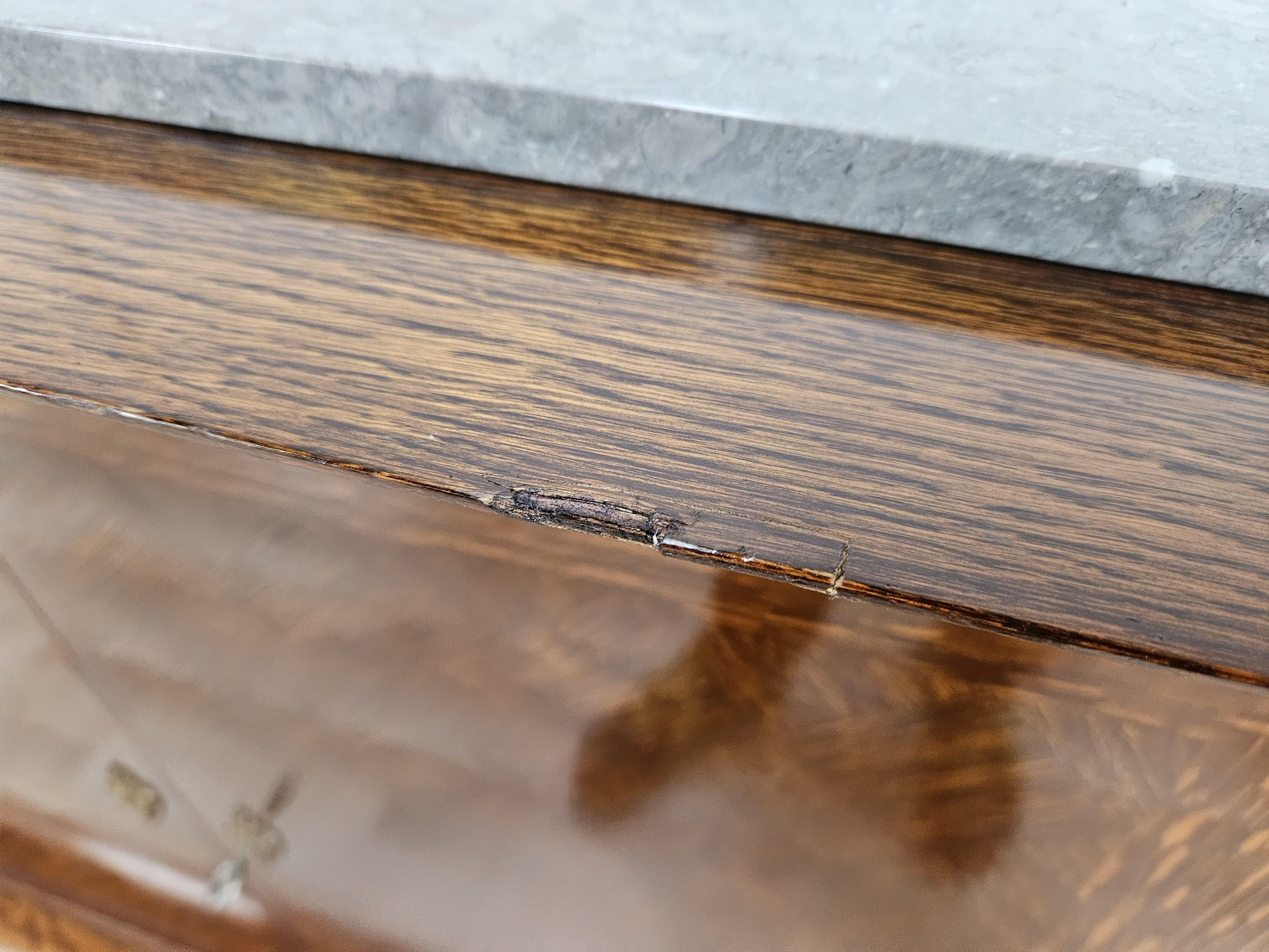 Credenza Art Decò in quercia per sala da pranzo con ripiano in marmo in vendita 2