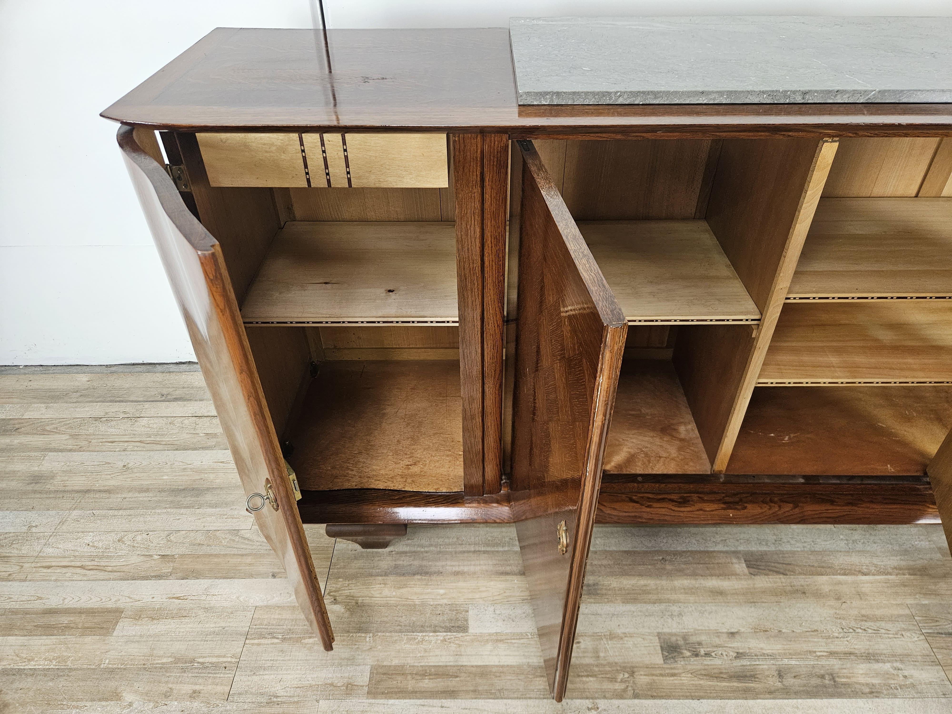 Credenza Art Decò in quercia per sala da pranzo con ripiano in marmo in vendita 6