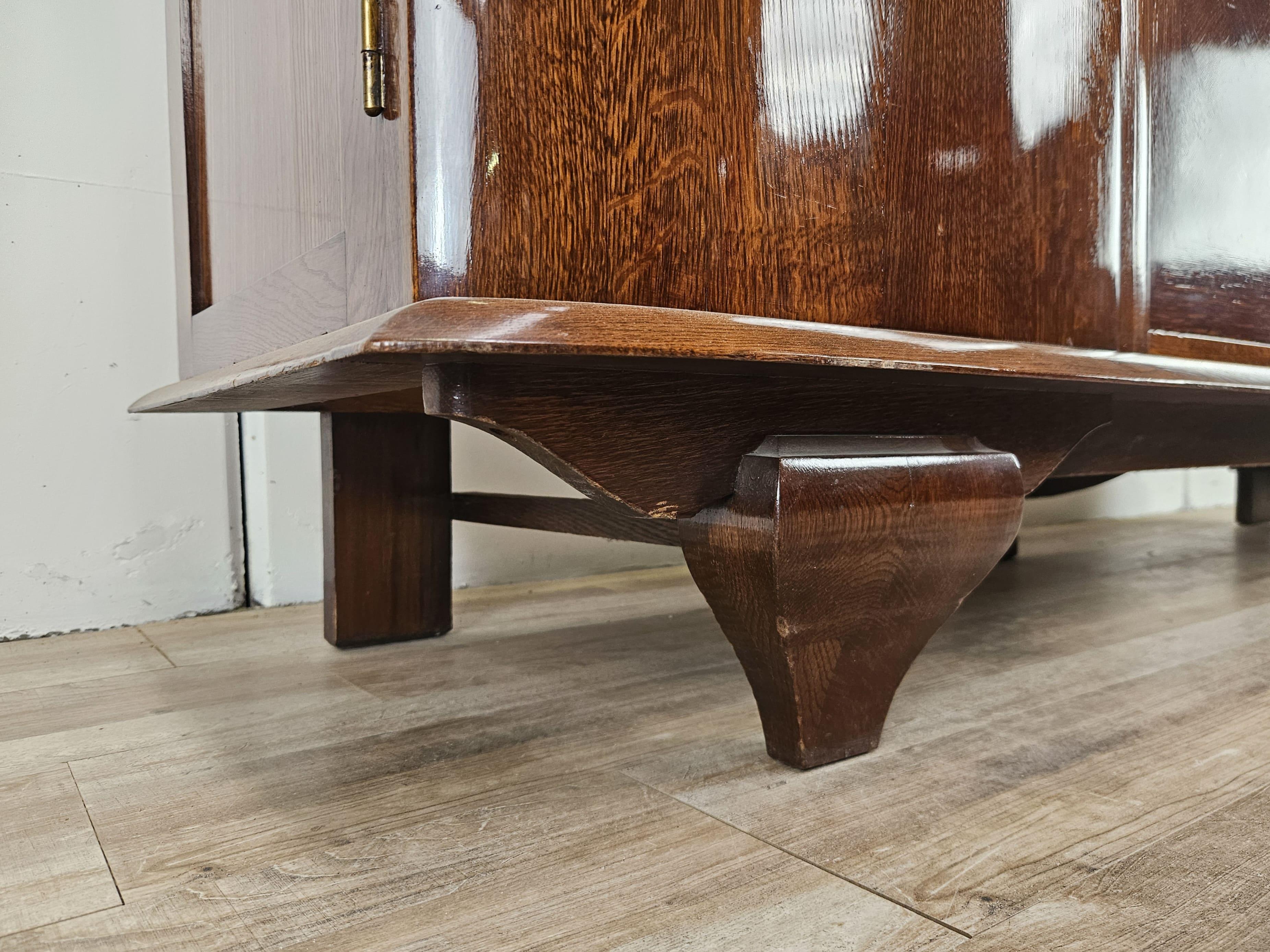 Credenza Art Decò in quercia per sala da pranzo con ripiano in marmo in vendita 11