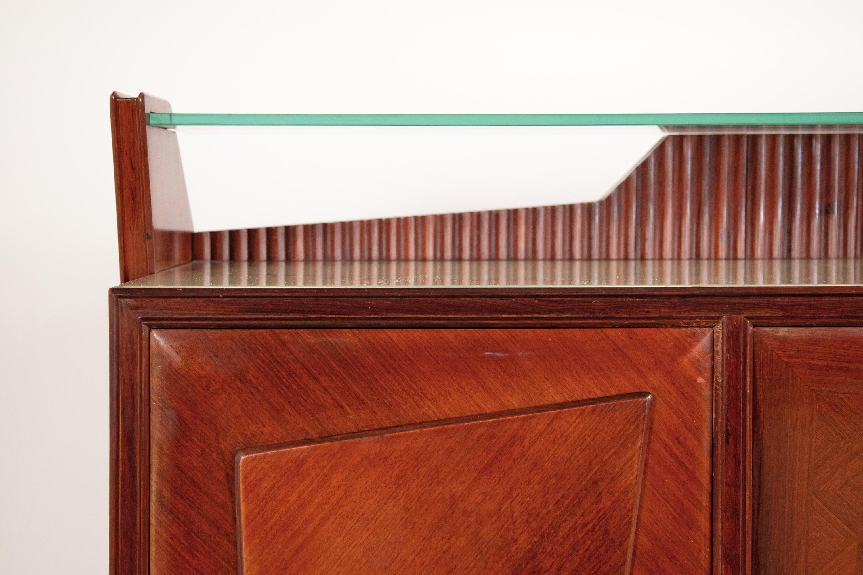 Sideboard attributed to Vittorio Dassi, 1950s In Good Condition For Sale In Correggio, IT