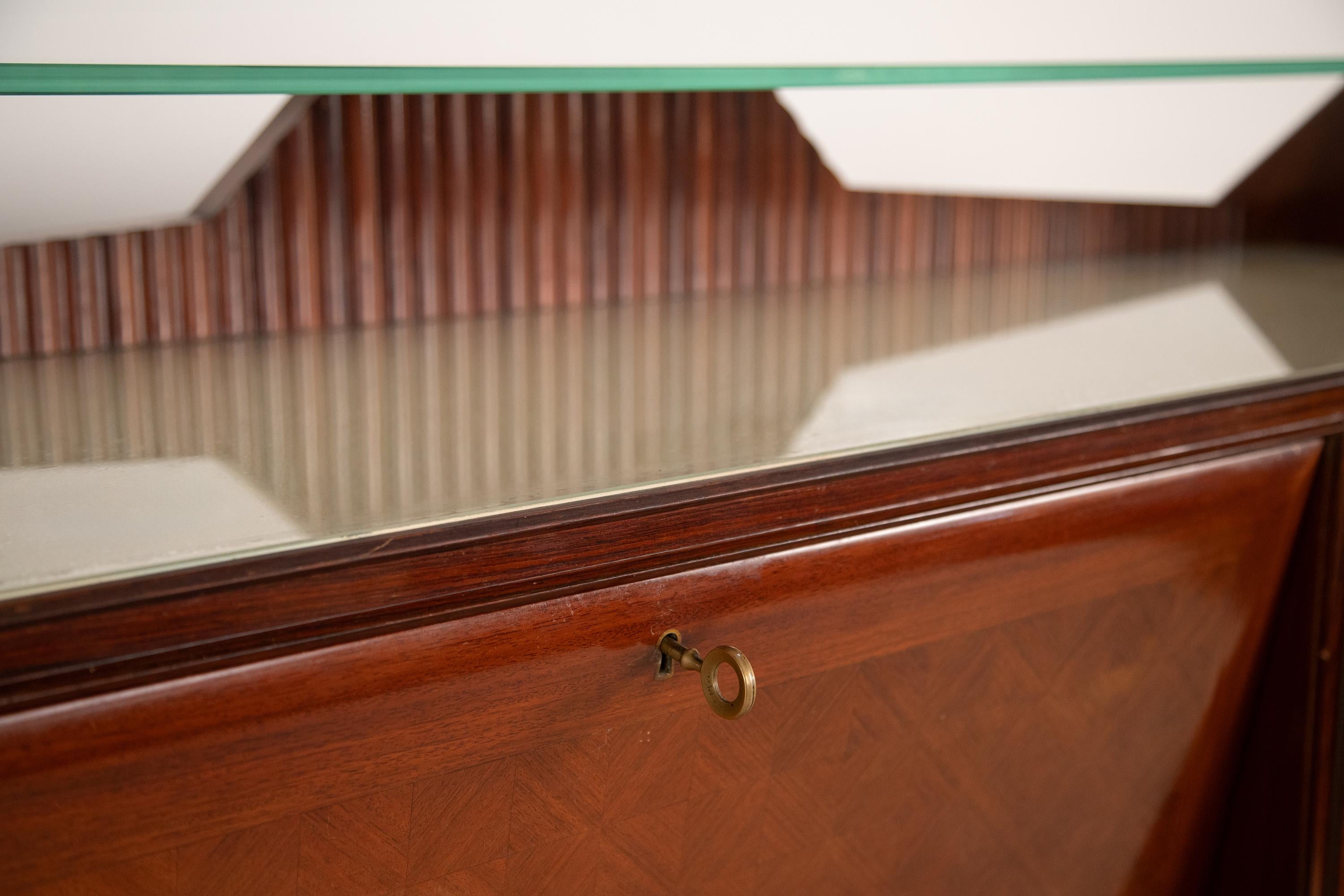 Sideboard attributed to Vittorio Dassi, 1950s For Sale 1