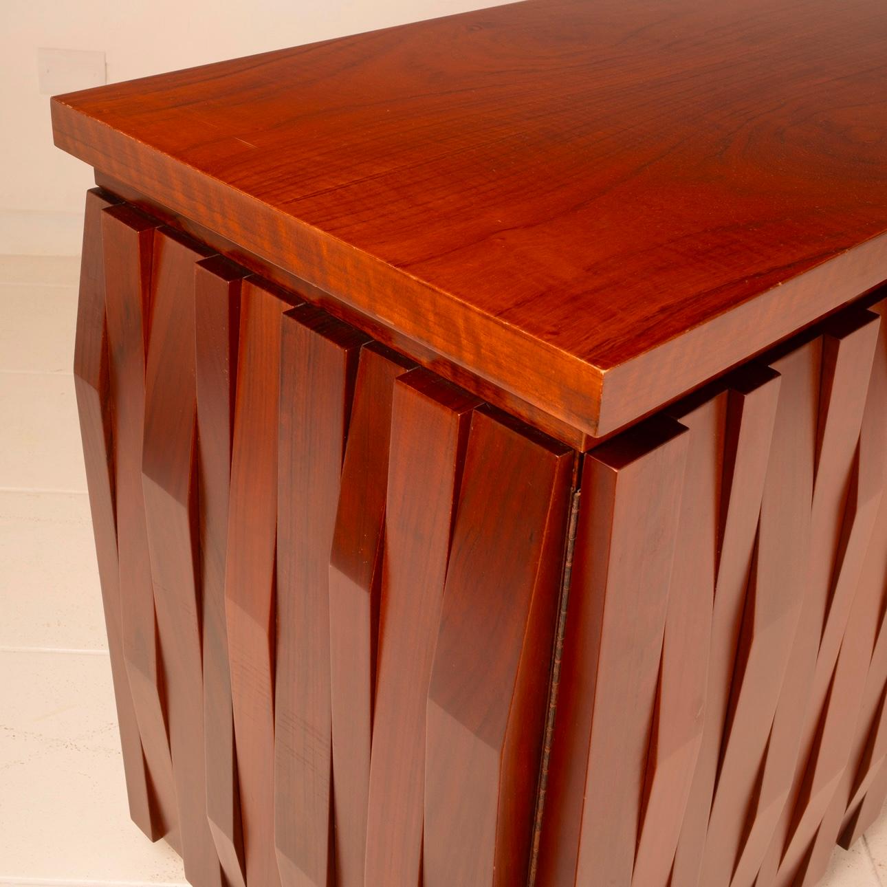 Barium Sculpture99 Sideboard by Luciano Frigerio for Frigerio di Desio In Good Condition For Sale In Conversano, IT