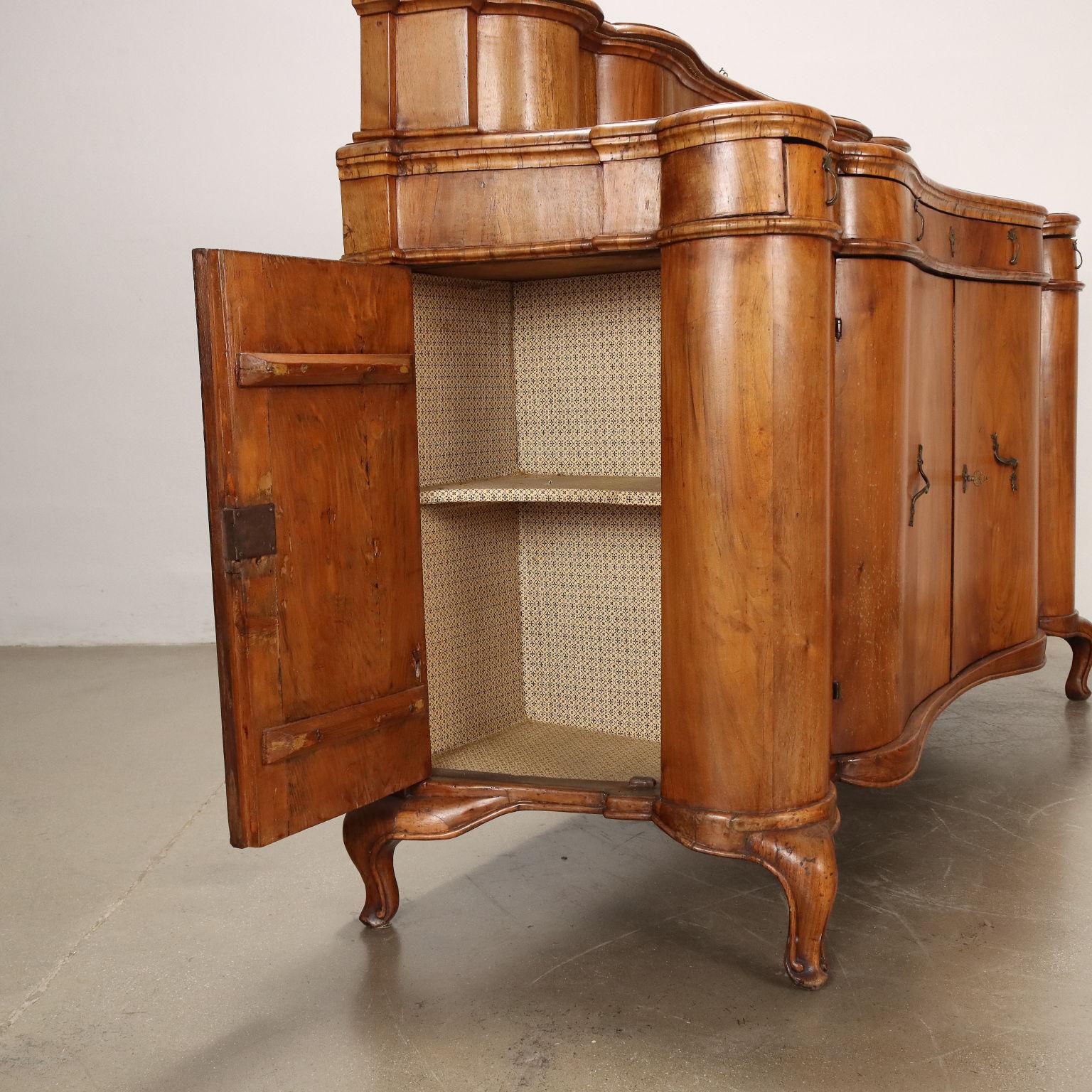 Ferrara Baroque Sideboard Mid-18th Century For Sale 2