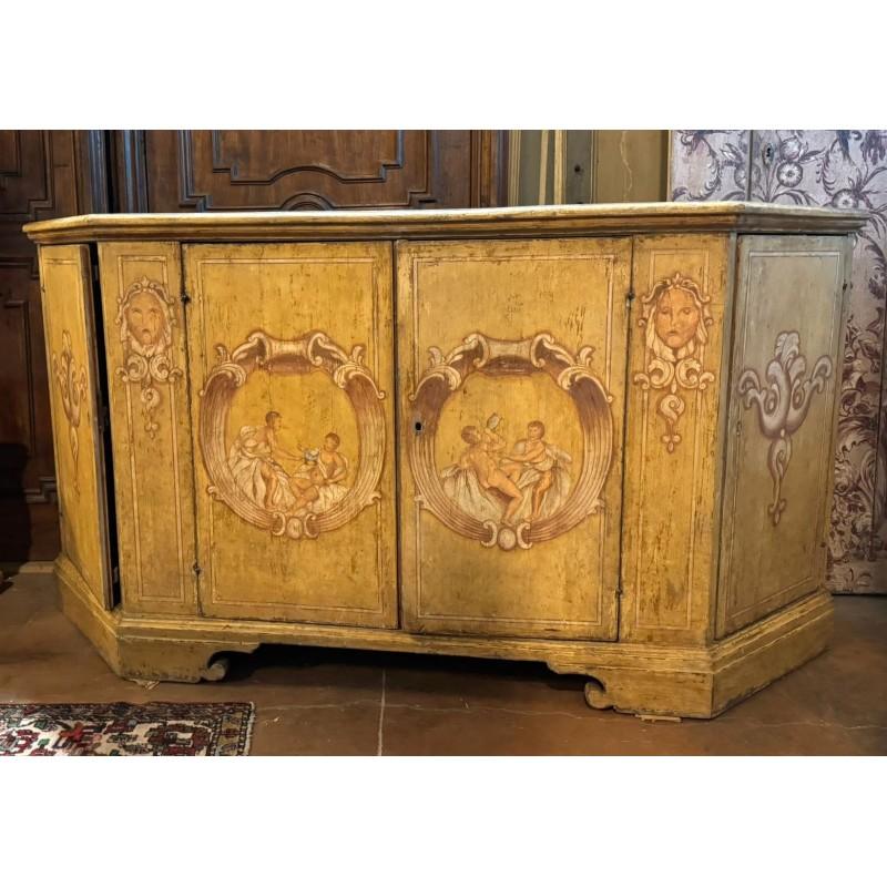 credenza bassa 4 ante, laccate e dipinta con figurini, italia (Italienisch) im Angebot