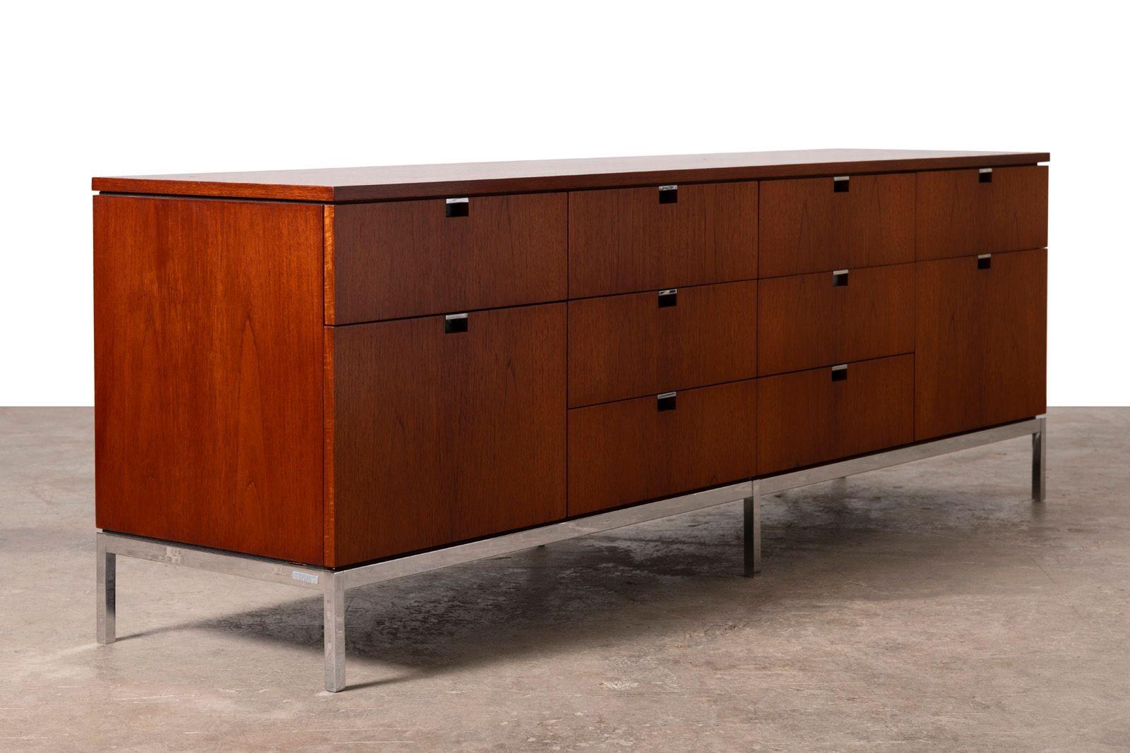 Mid-Century Modern Teak Credenza by Florence Knoll for Knoll International For Sale