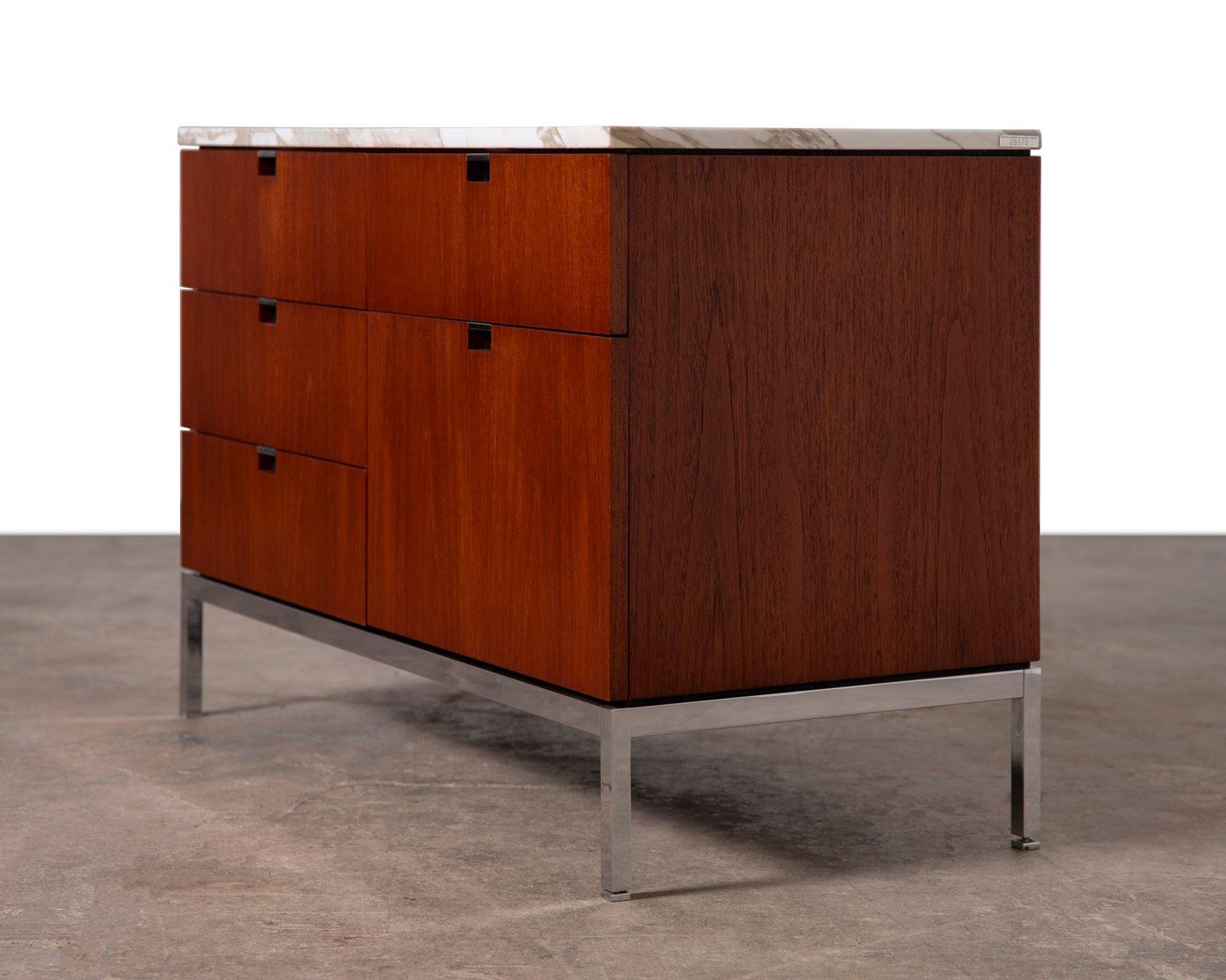 Anrichte von Florence Knoll für Knoll International im Zustand „Gut“ im Angebot in Dallas, TX