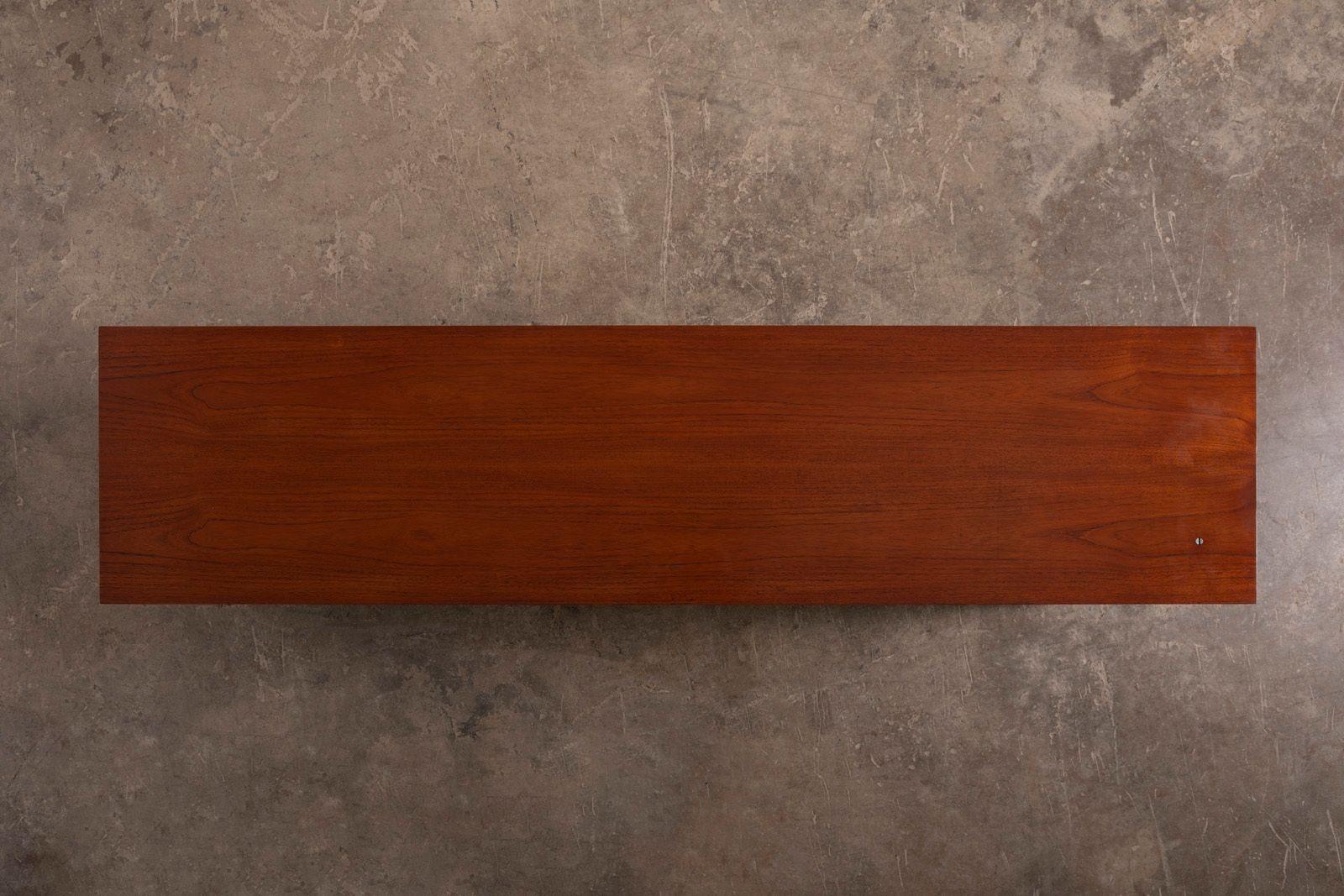 Teak Credenza by Florence Knoll for Knoll International In Good Condition For Sale In Dallas, TX
