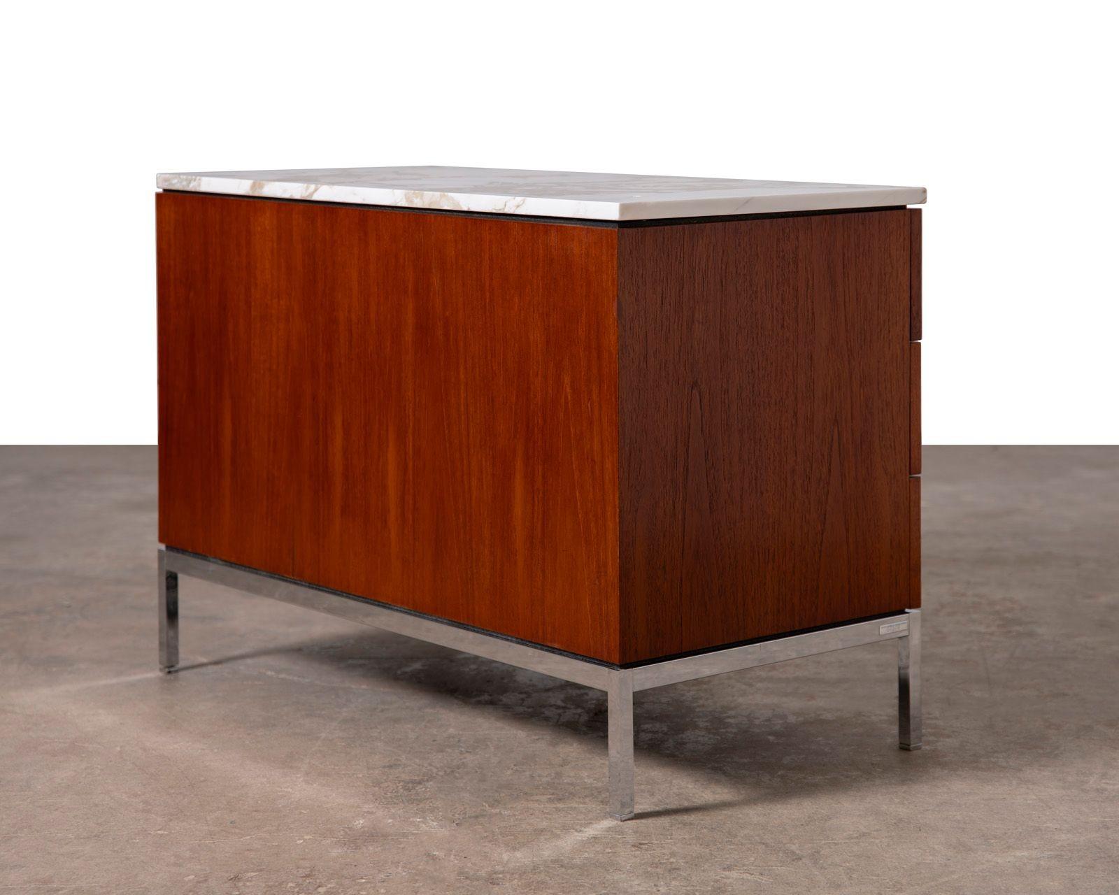 Anrichte von Florence Knoll für Knoll International (Mitte des 20. Jahrhunderts) im Angebot