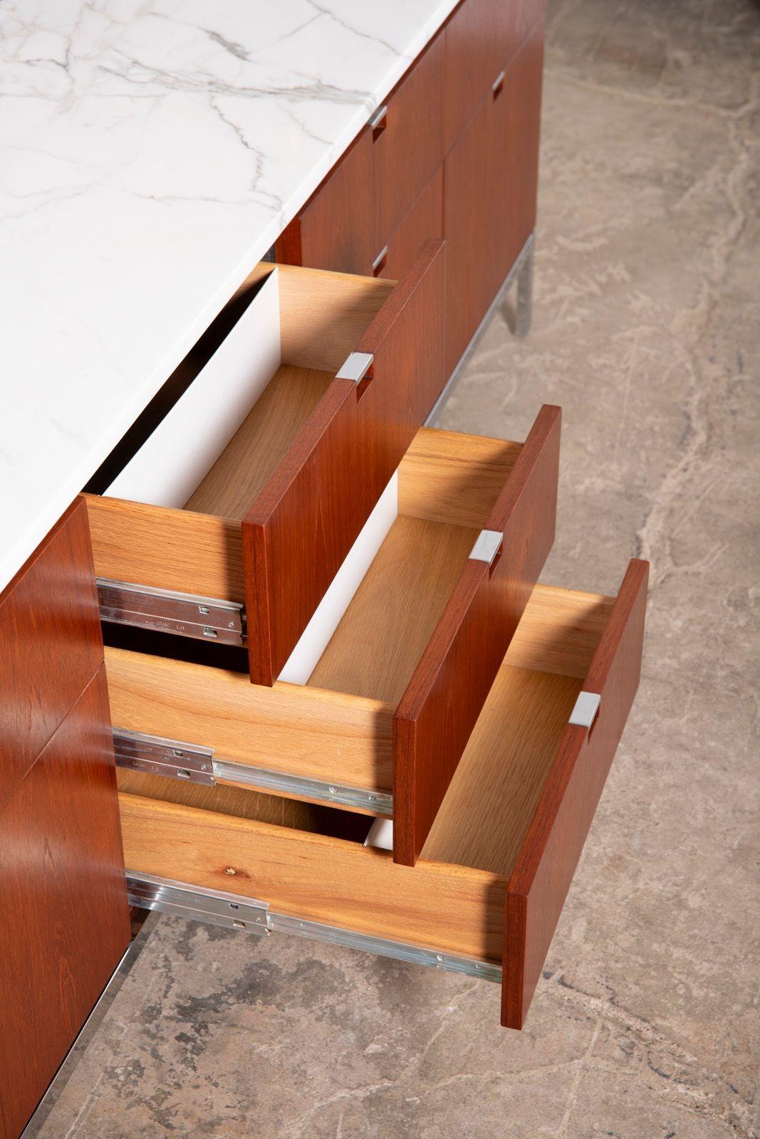 Crédence par Florence Knoll pour Knoll International en vente 1