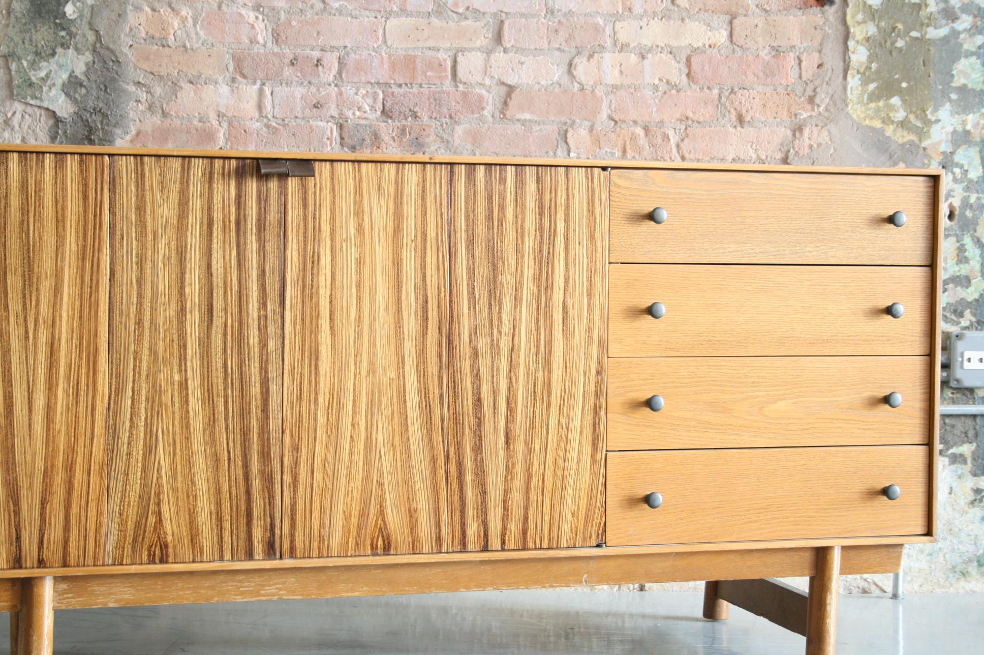 Credenza by Lawrence Peabody for Richardson Bros, 1960s In Good Condition In Chicago, IL