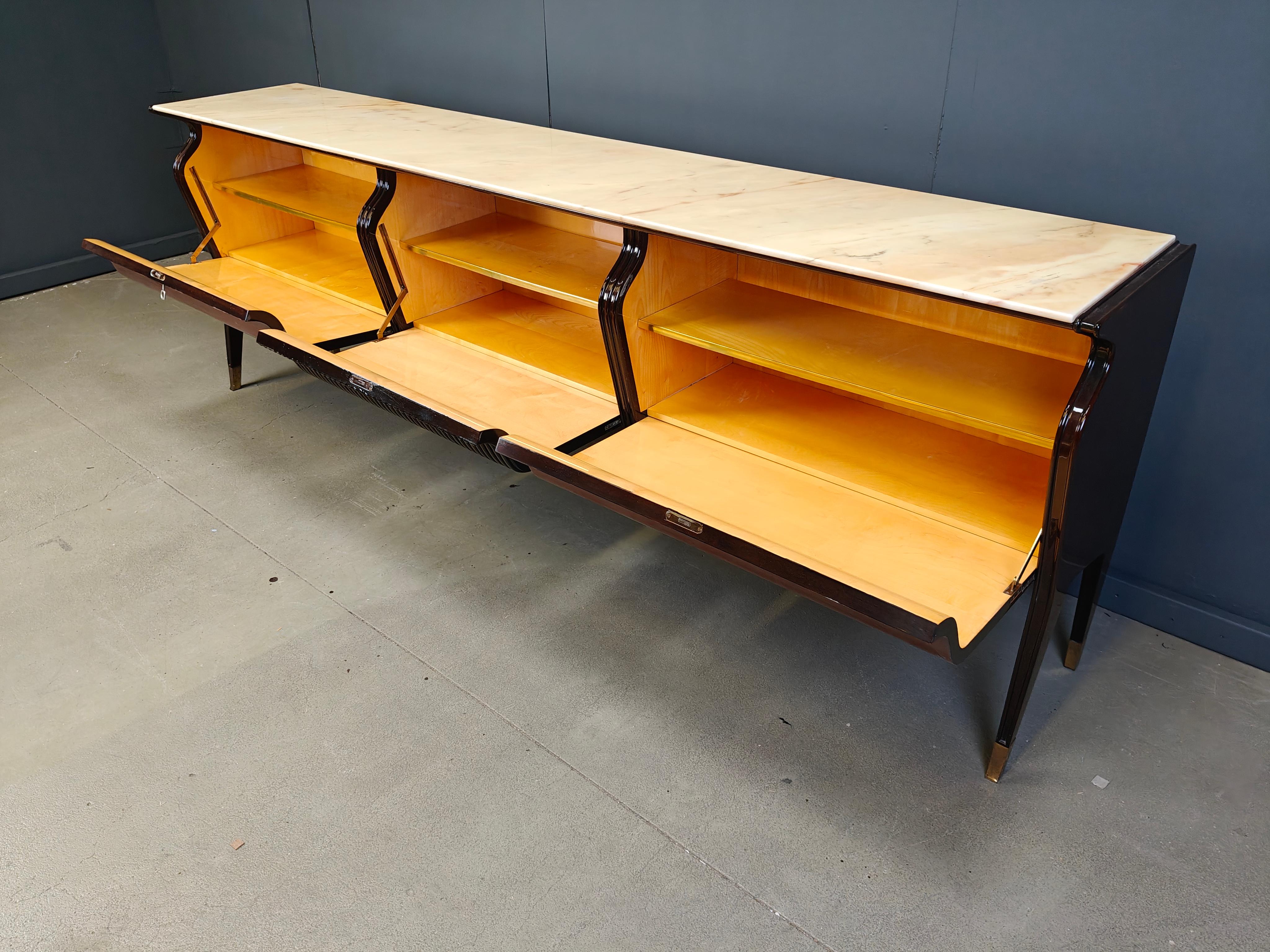 Credenza di Osvaldo Borsani per Atelier Borsani Varedo, anni '50 in vendita 3