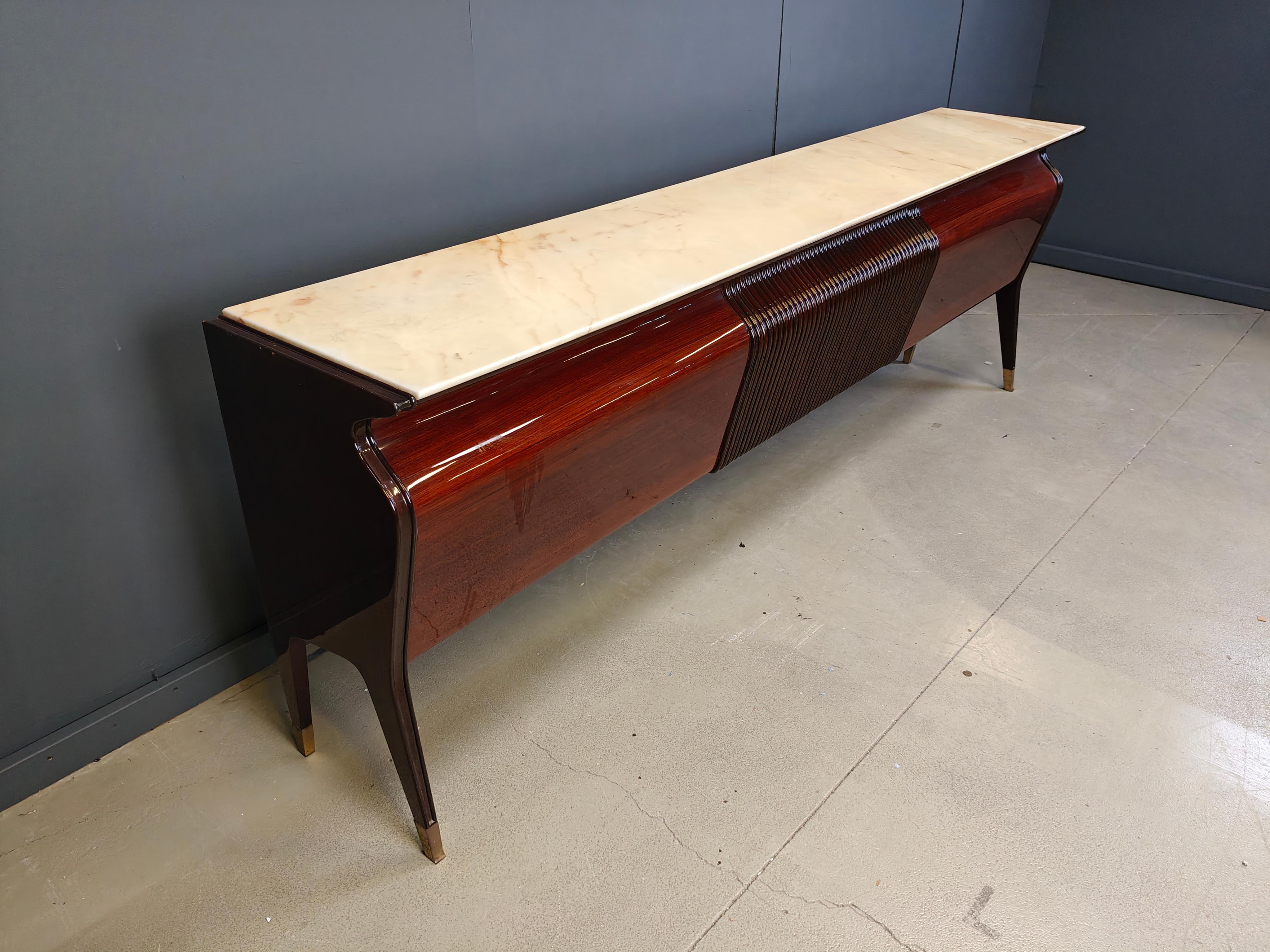 Mid-Century moderno Credenza di Osvaldo Borsani per Atelier Borsani Varedo, anni '50 in vendita