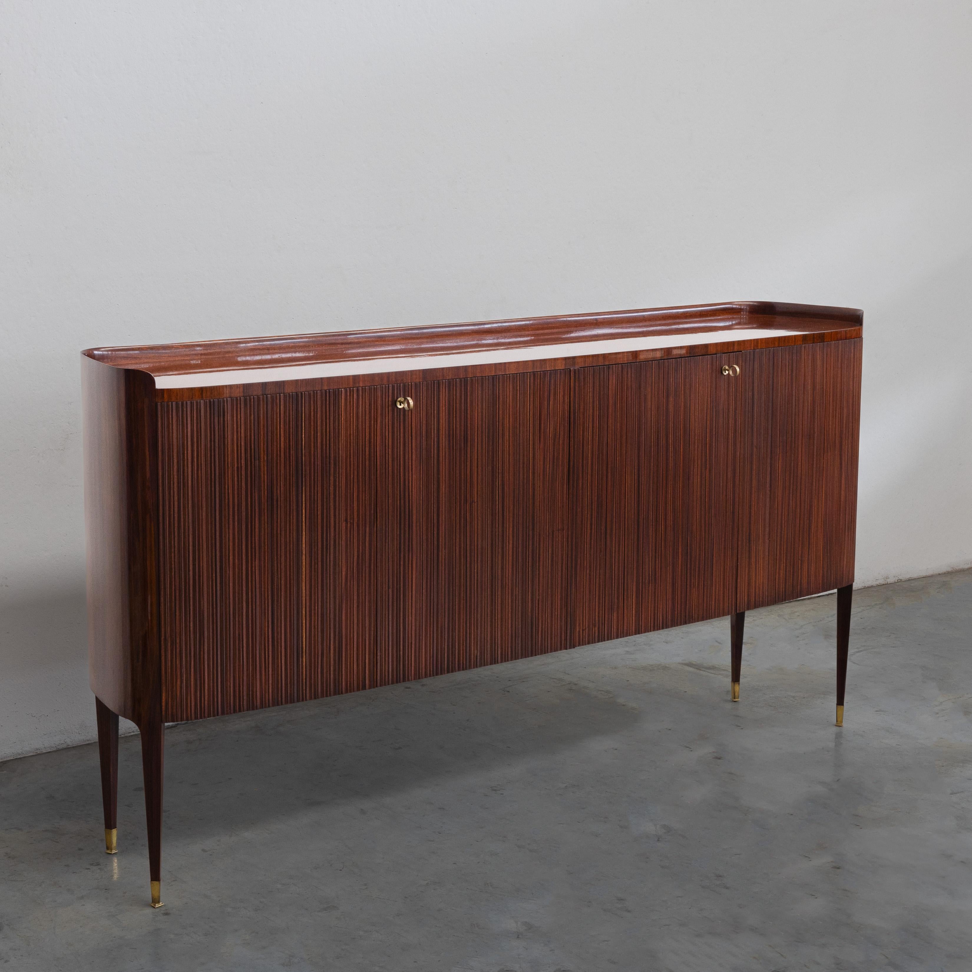 Credenza by Paolo Buffa In Good Condition For Sale In Uccle, BE