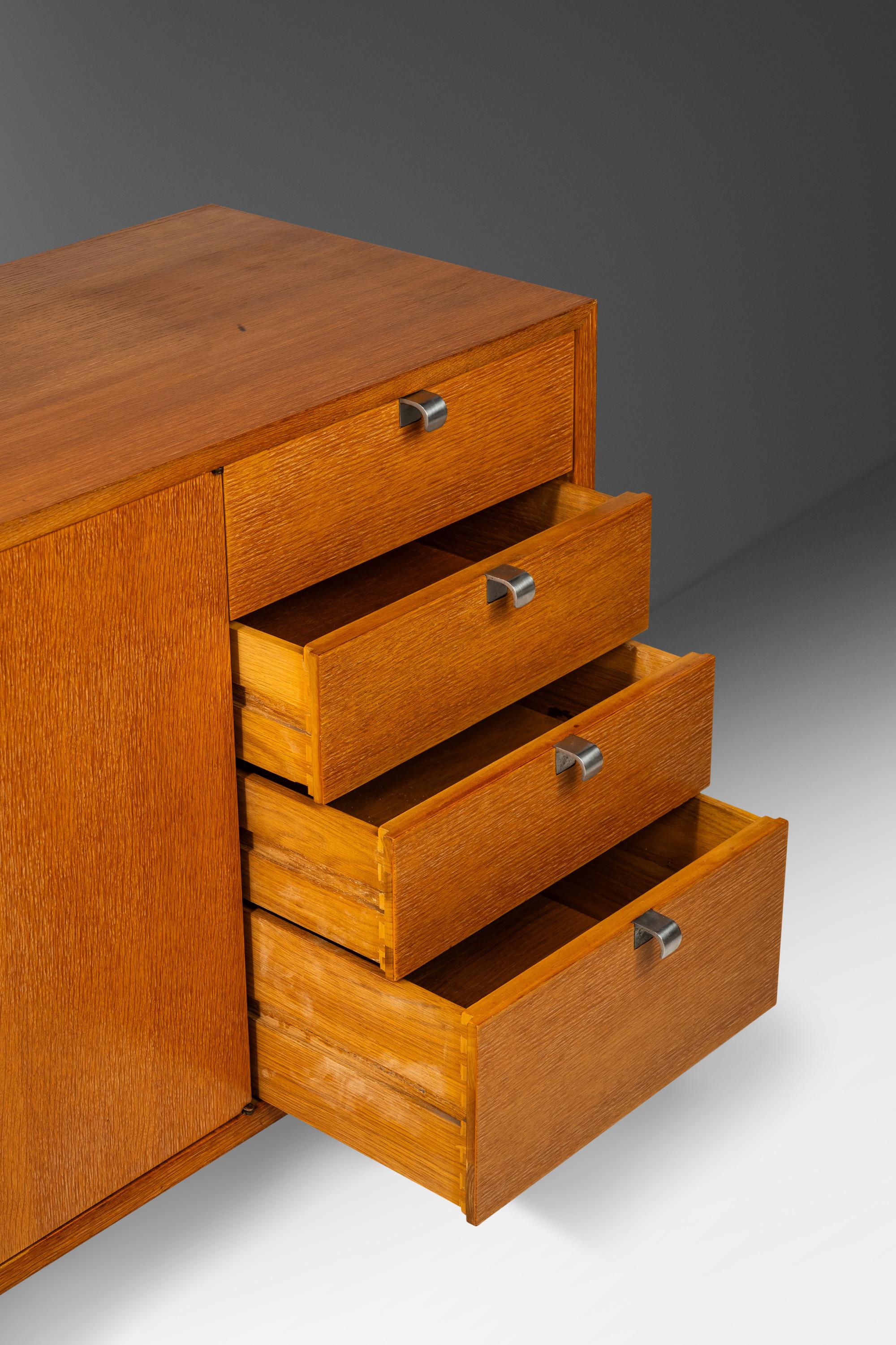 Crédence/armoire en chêne de George Nelson pour Herman Miller, États-Unis, vers les années 1950 en vente 3