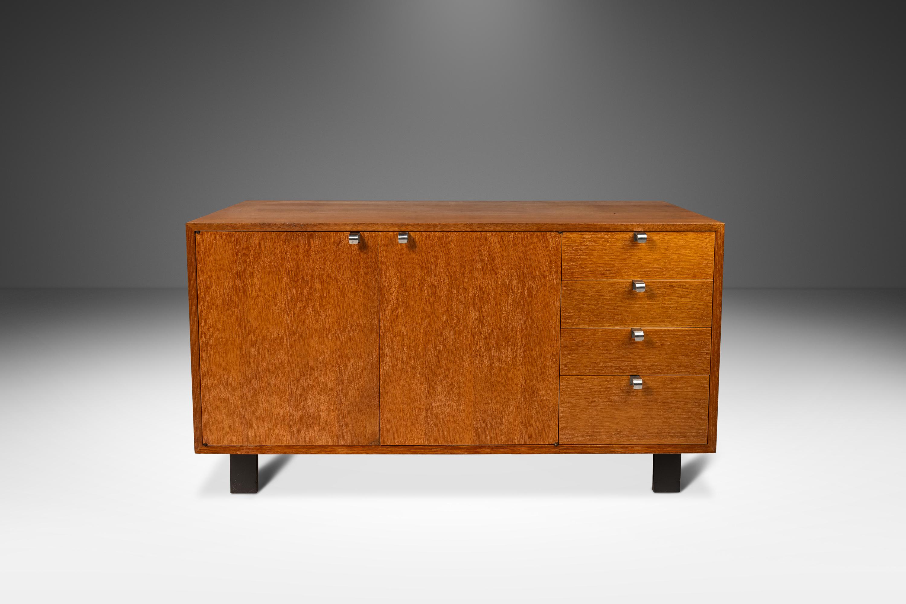 Américain Crédence/armoire en chêne de George Nelson pour Herman Miller, États-Unis, vers les années 1950 en vente