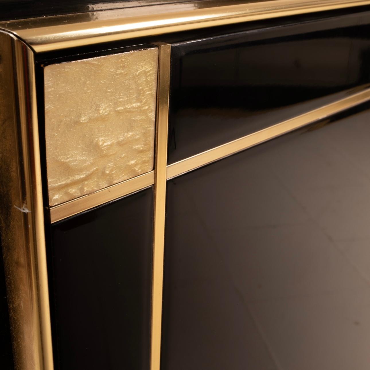 Sideboard with Mother of Pearl Decorations by Pierre Cardin for Roche Bobois For Sale 4