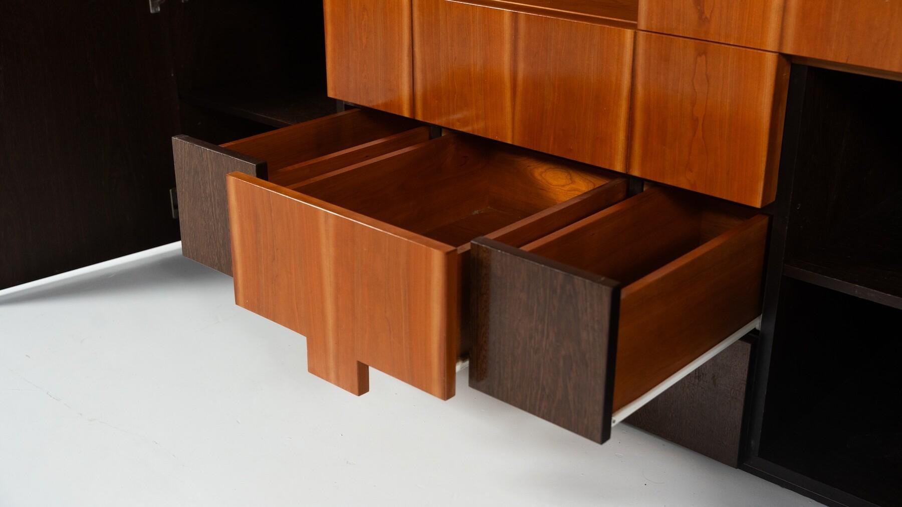 Bois Credenza Corinto par Ferdinando Meccani pour Atelier Meccani, Italie, 1978 en vente