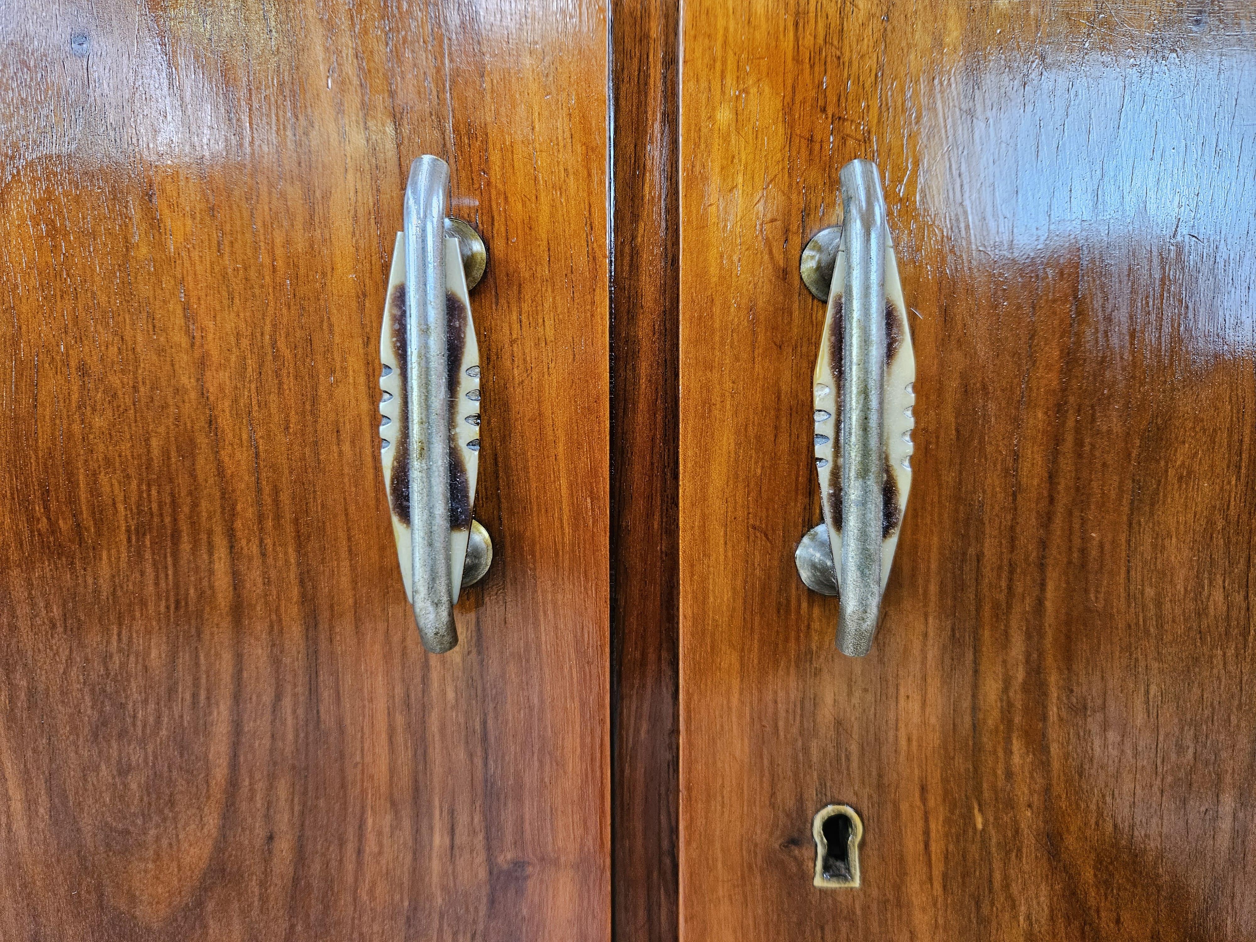 Buffet d'entrée Art Déco avec dessus en marbre en vente 5