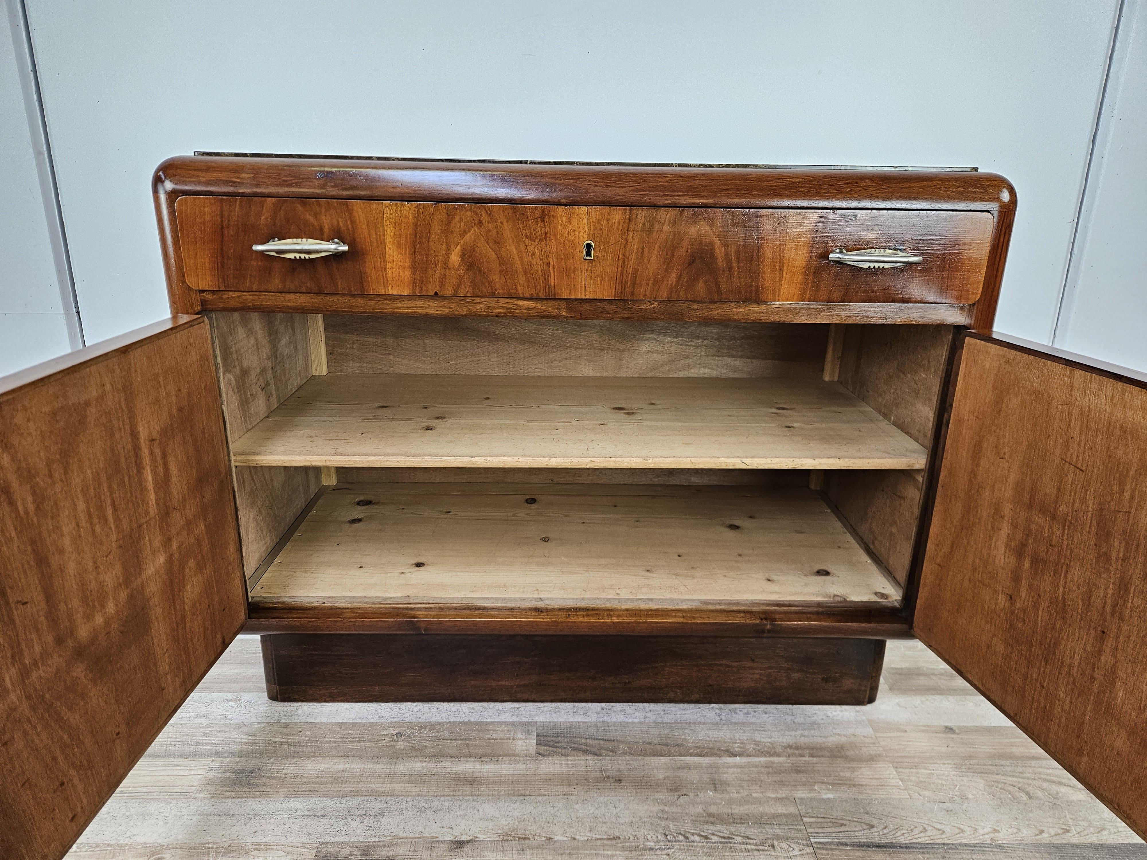 Buffet d'entrée Art Déco avec dessus en marbre en vente 10