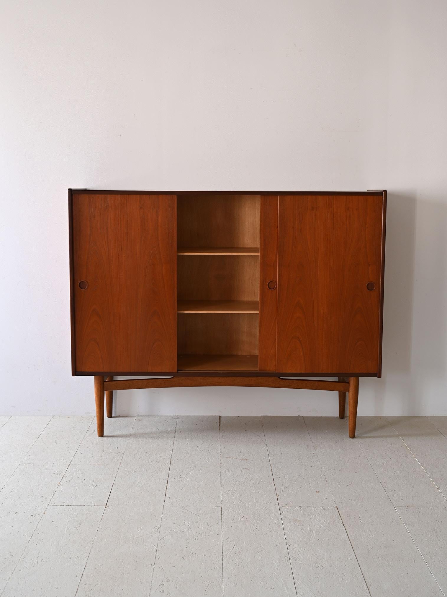 Credenza danese in teak In condizioni buone in vendita a Brescia, IT