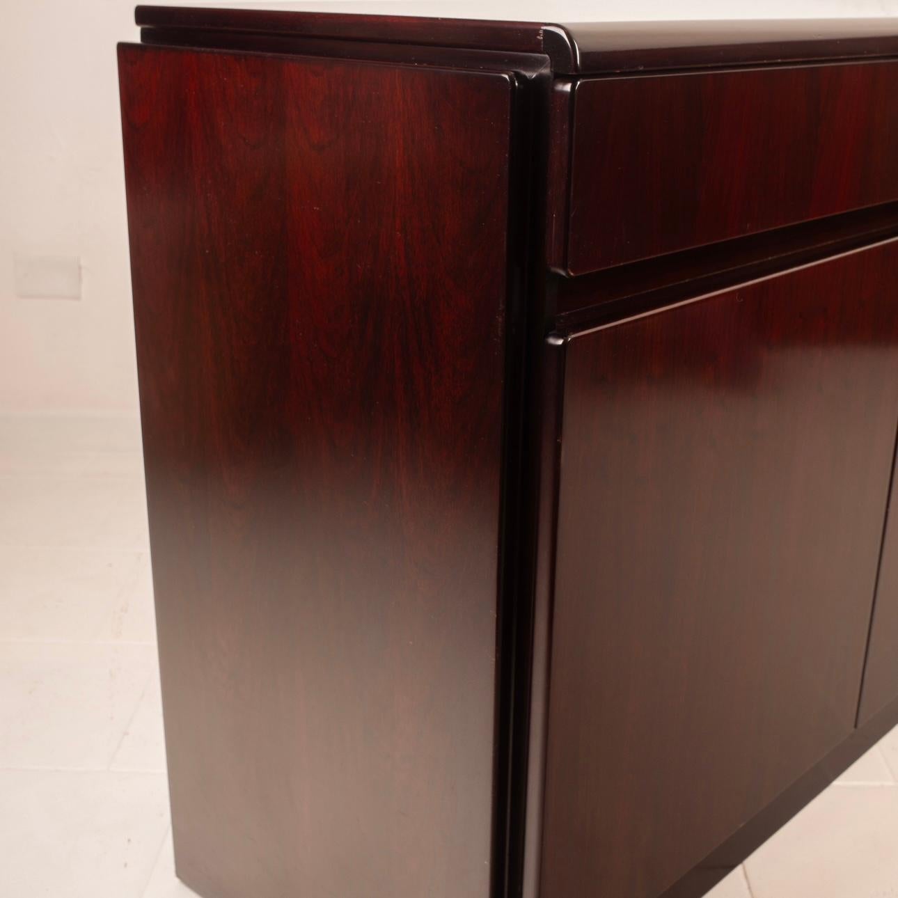 Credenza 