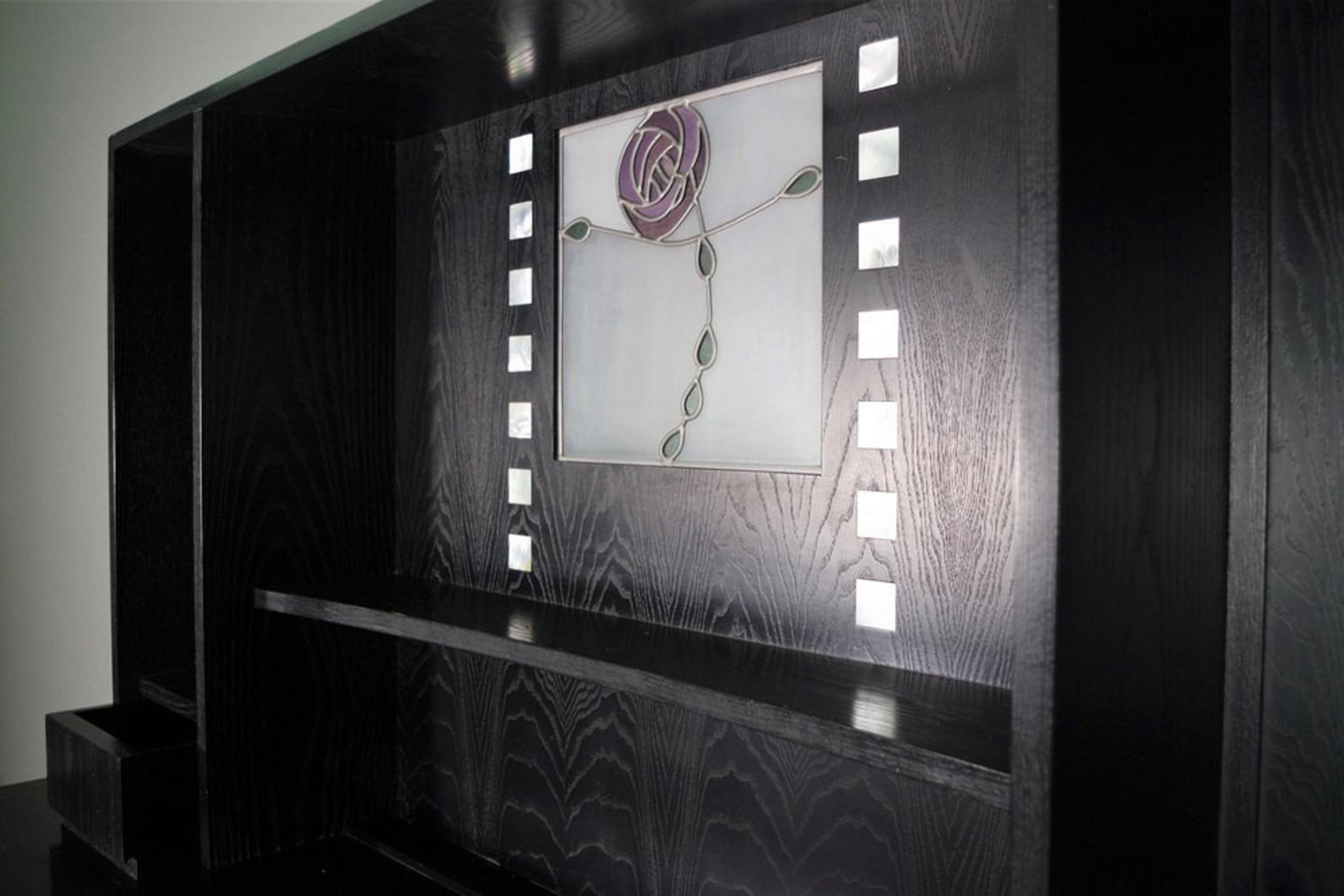 Aparador de Charles Rennie Mackintosh, Años 80 18th Century and Earlier en venta