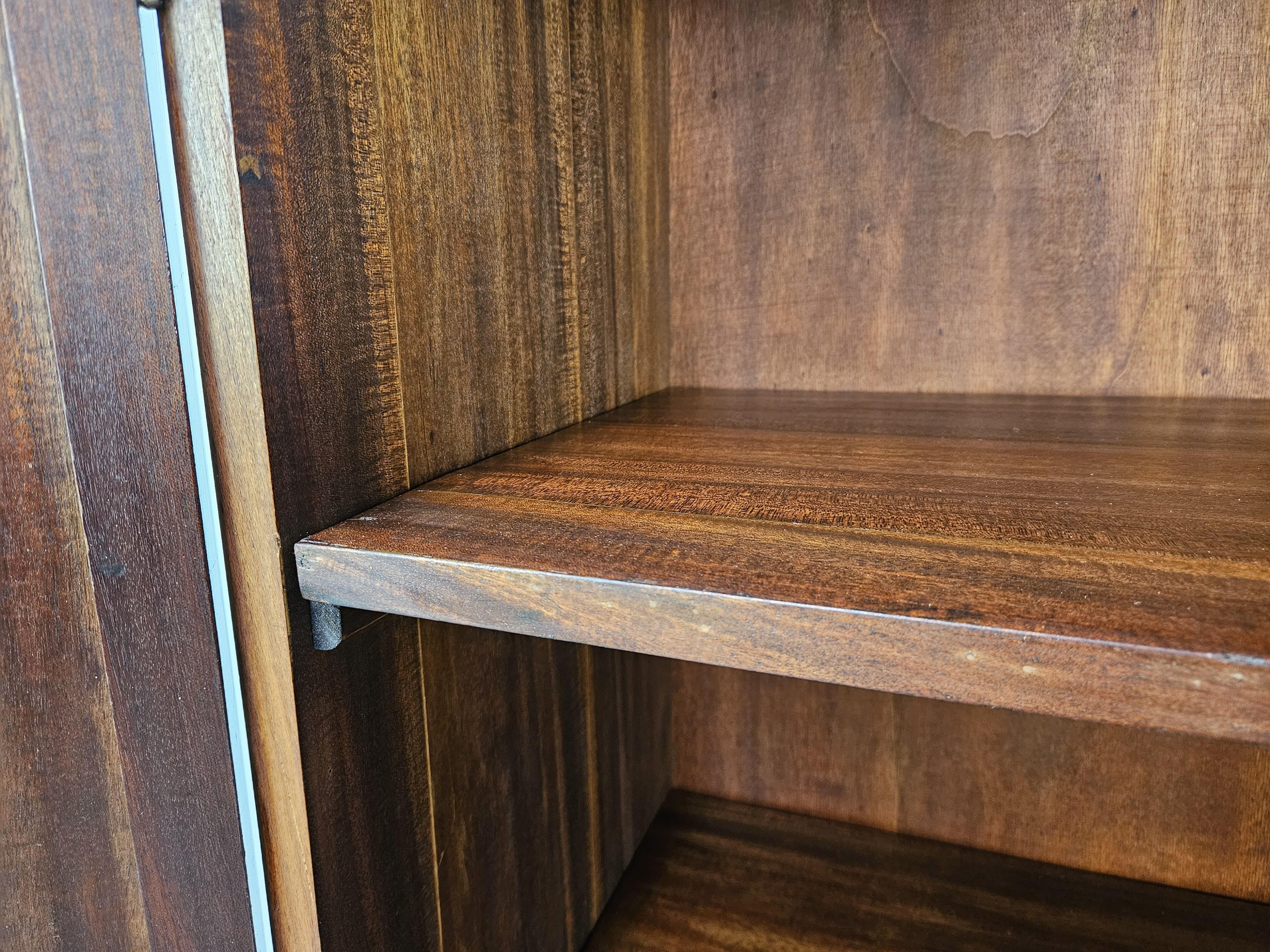 Two-door Art Deco sideboard in Cuban mahogany 20th century 1930s 10