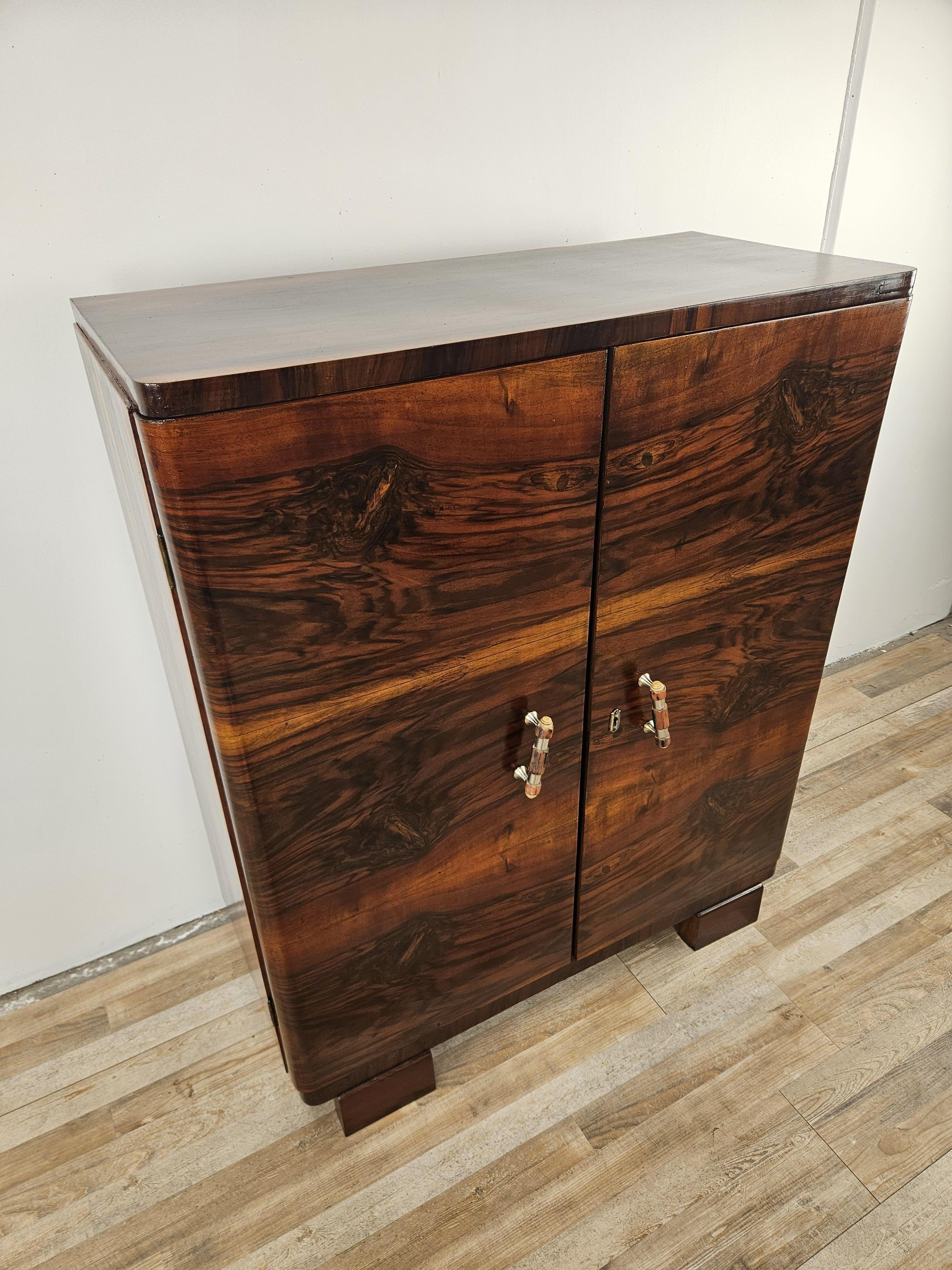 Italian Two-door Art Deco sideboard in Cuban mahogany 20th century 1930s