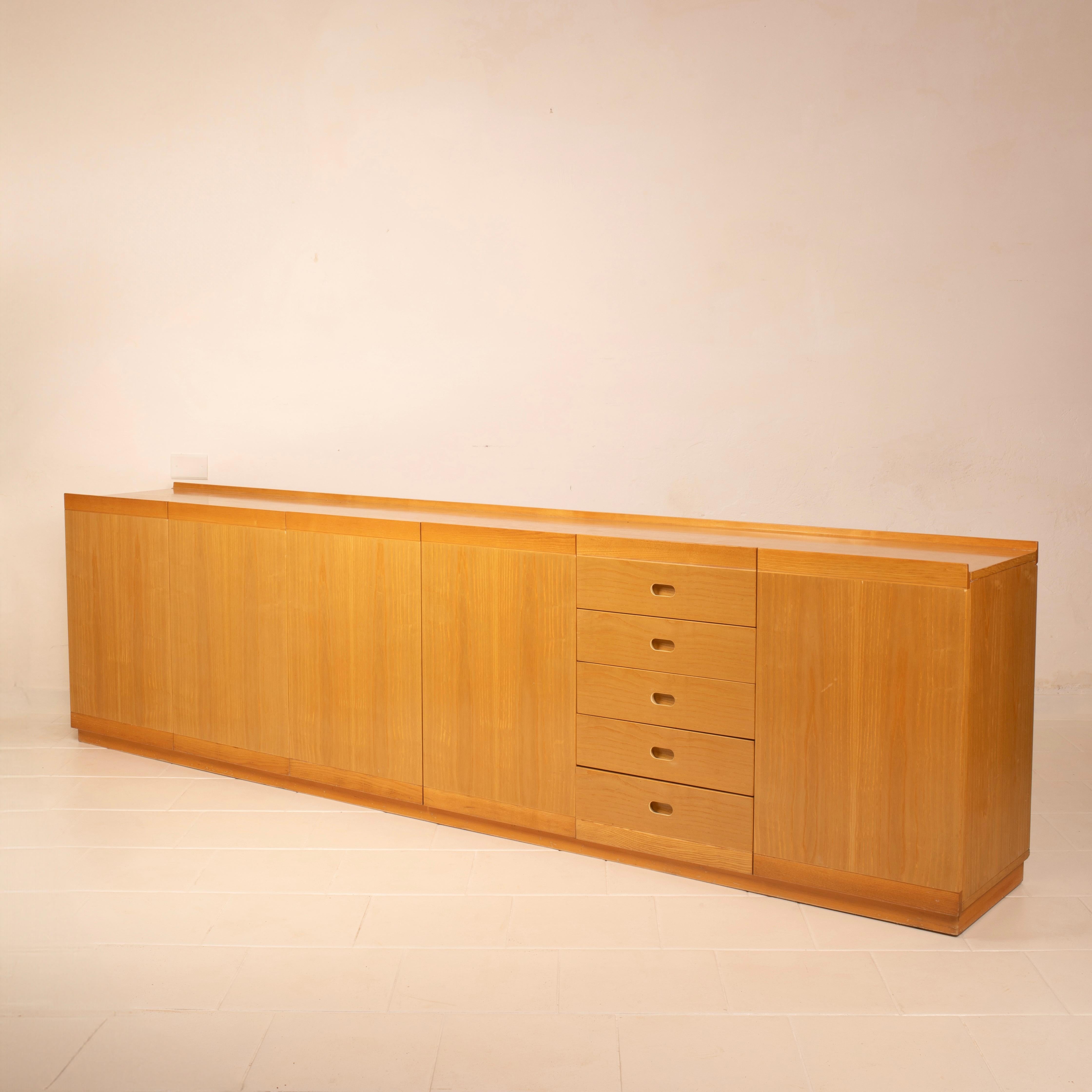 Italian Mid Century Modern Sideboard Tito Agnoli for Molteni For Sale 7