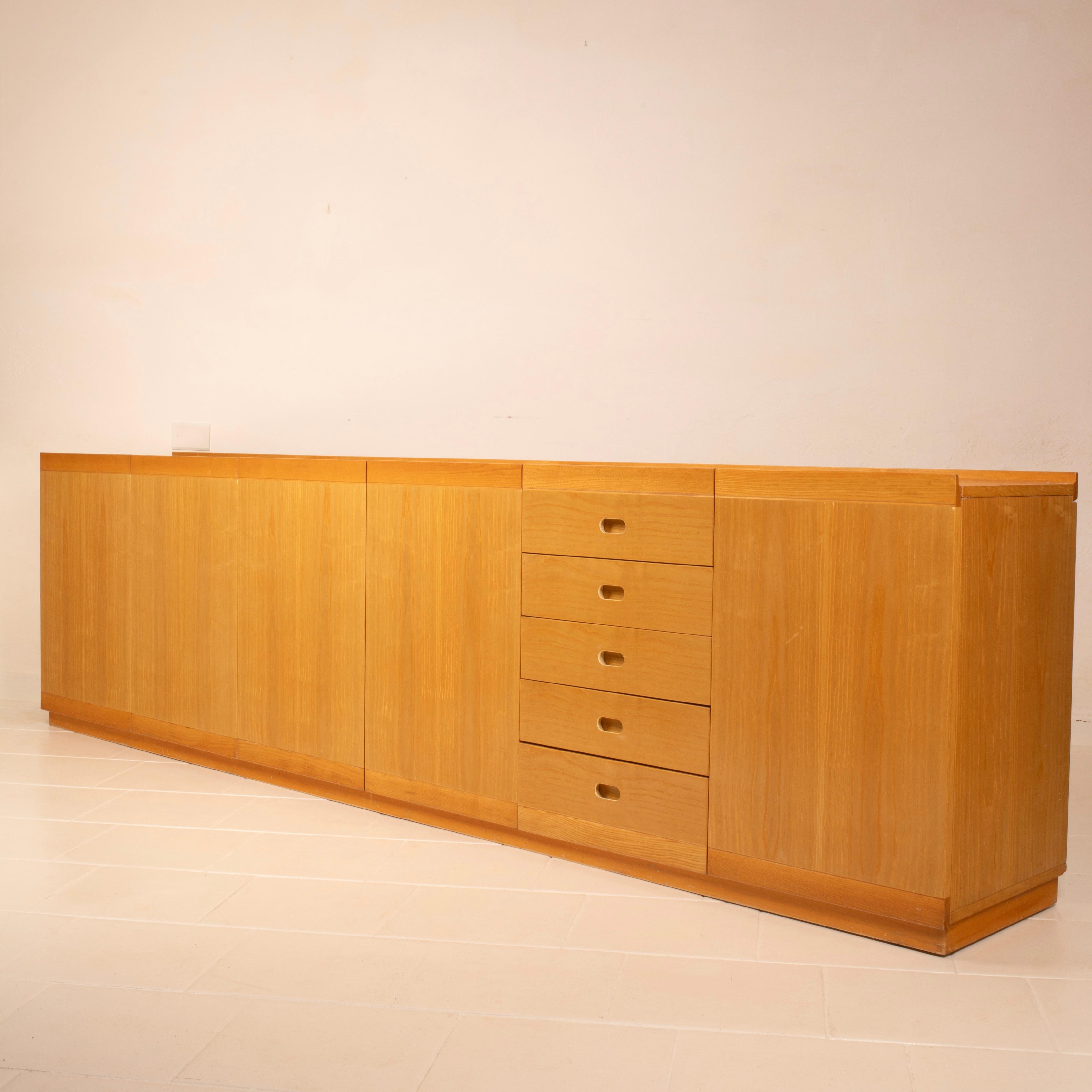 Italian Mid Century Modern Sideboard Tito Agnoli for Molteni For Sale 8