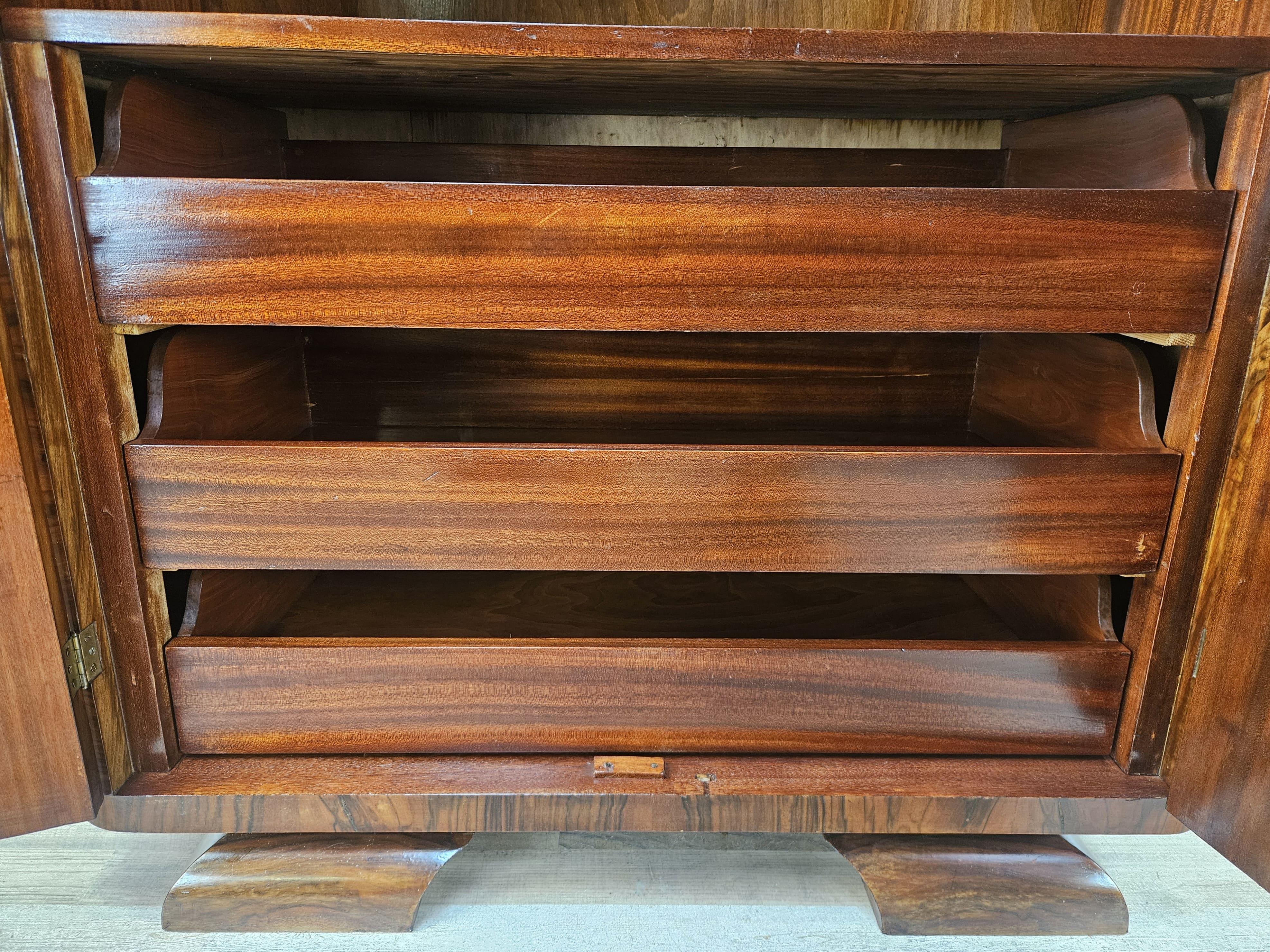 French Art Deco sideboard two doors in mahogany burl 1930s 8