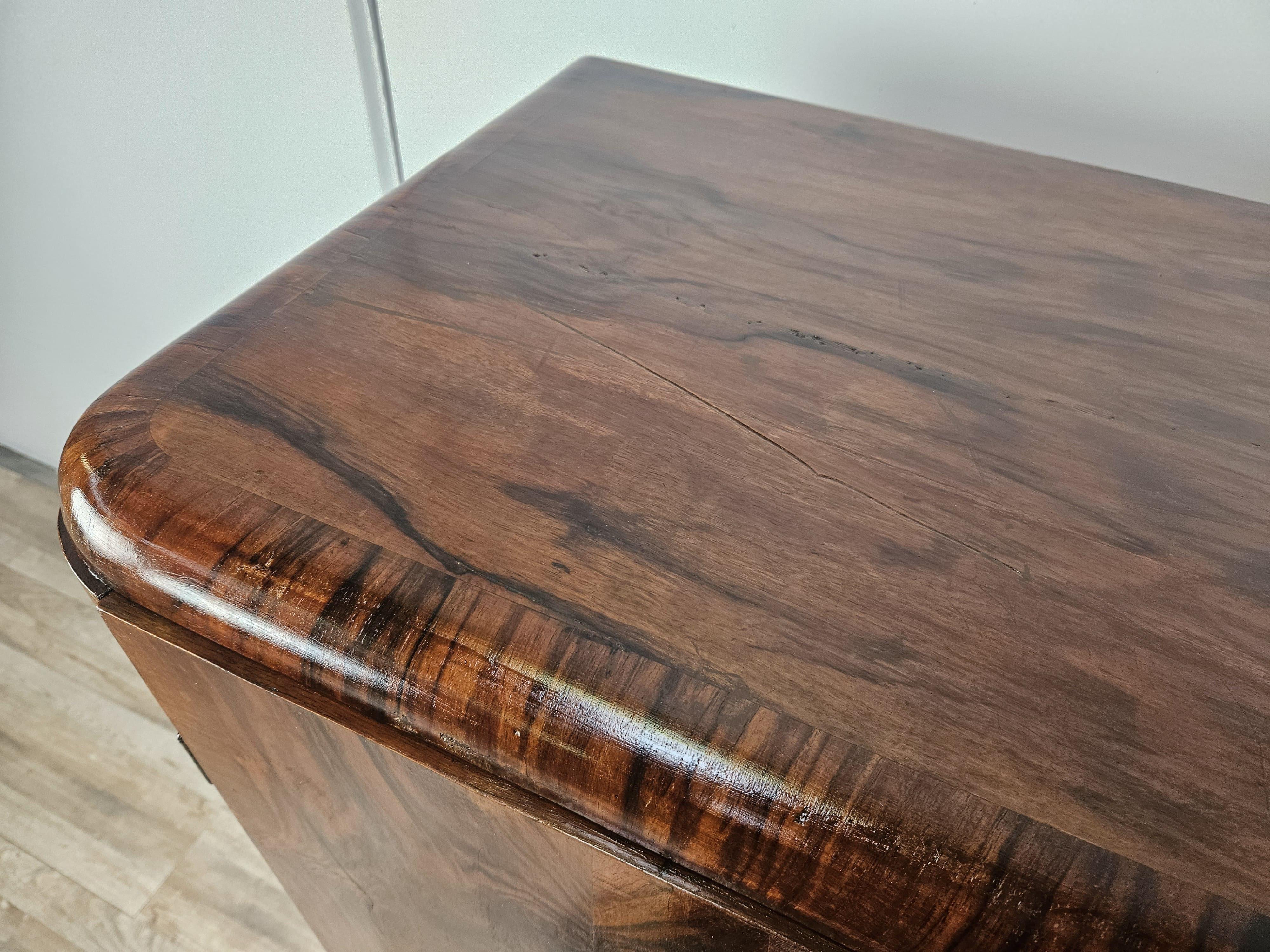 Mid-20th Century French Art Deco sideboard two doors in mahogany burl 1930s