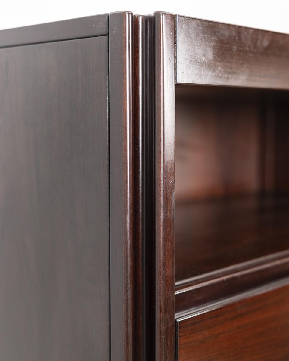 1960er Jahre Highboard-Holzanrichte, entworfen von Mangiarotti für Molteni im Zustand „Gut“ im Angebot in None, IT