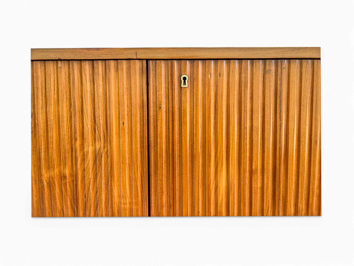 Credenza in Caviuna Wood by Giuseppe Scapinelli, c. 1950s For Sale 5
