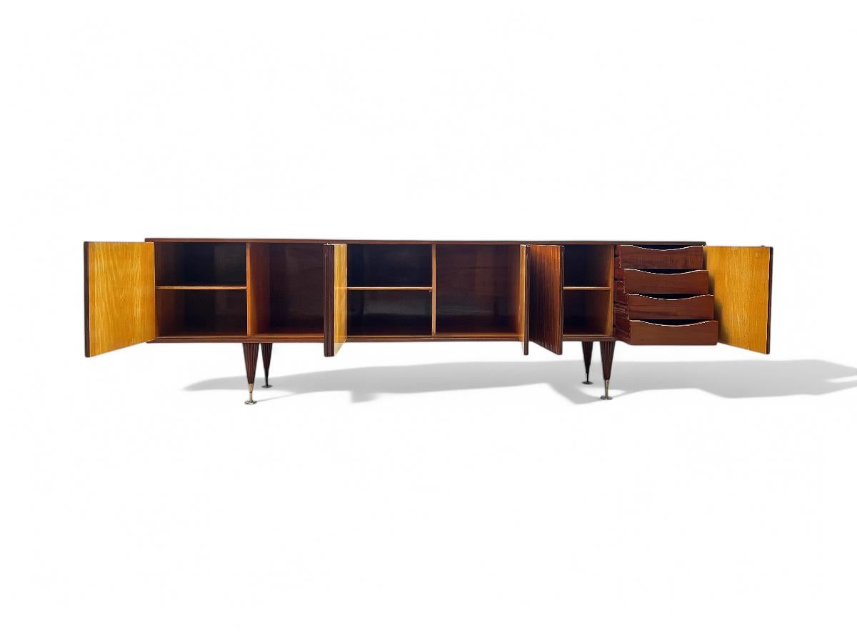 Credenza in Caviuna Wood by Giuseppe Scapinelli, c. 1950s For Sale 7