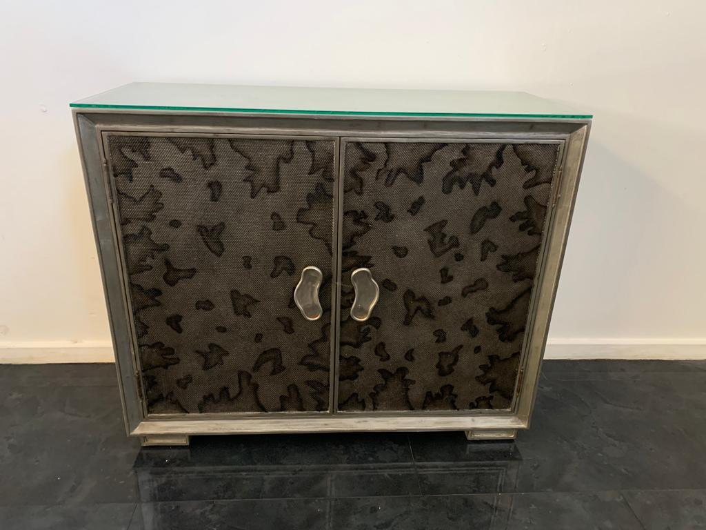 Sideboard by Lam Lee Group Dallas - O.L. F., 1980s-90s. Exceptional example of high decoration: the body is covered with patinated metal leaf, the central doors are filled with small half spheres covered with speckled metal leaf. The top is made of