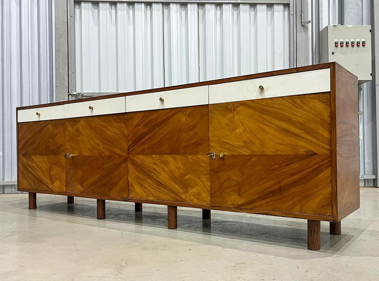 Credenza in Hardwood and Brass, Ernesto Hauner for Mobilinea, c. 1960s For Sale 1