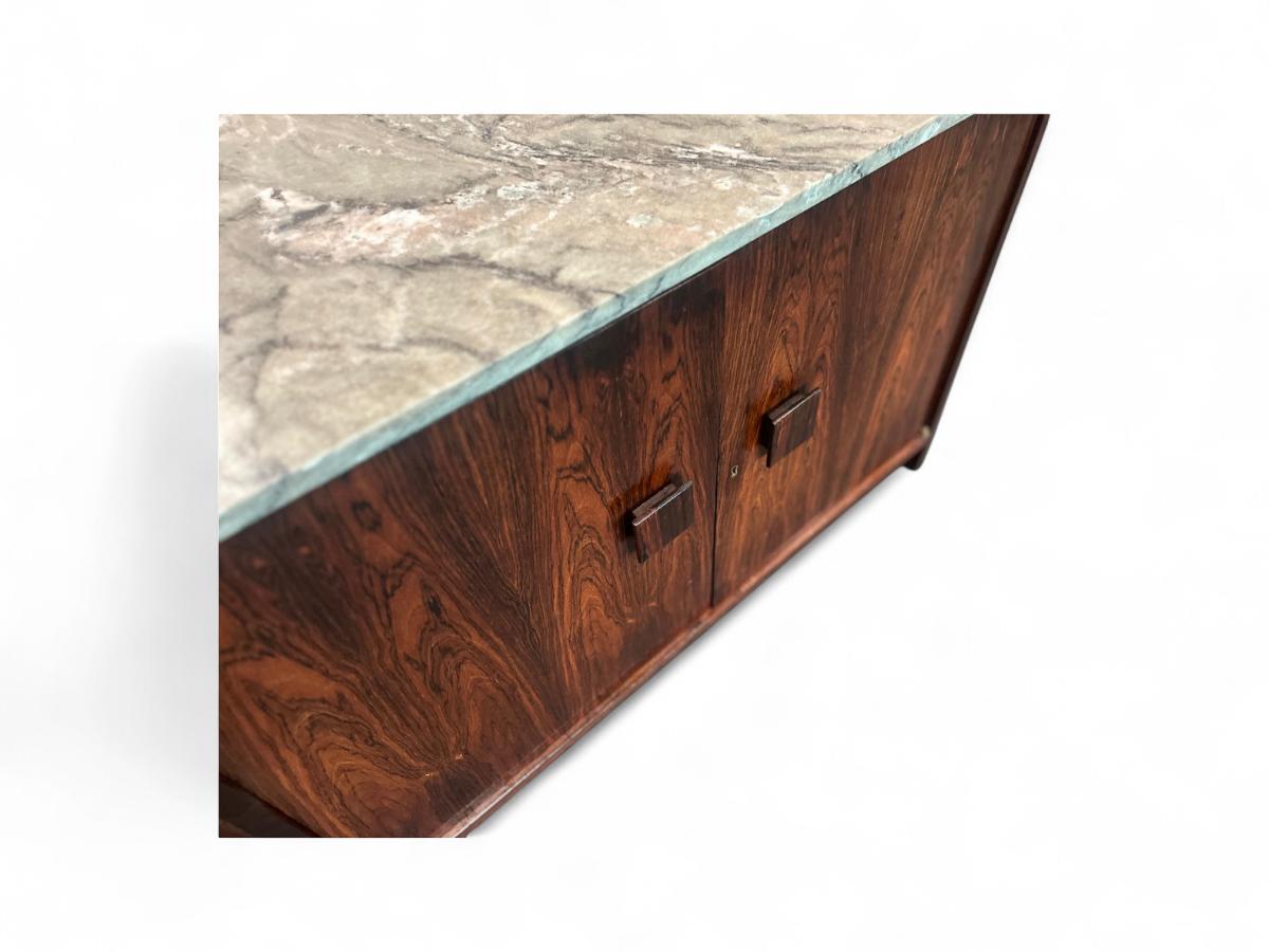 Credenza in legno duro attribuita a Joaquim Tenreiro per Laubitsch & Hirth, anni '40 in vendita 1