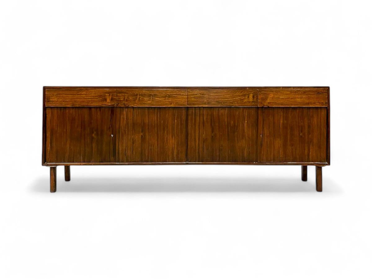 Brasiliano Credenza in Hardwood by Geraldo de Barros for Unilabor, 1950's in vendita