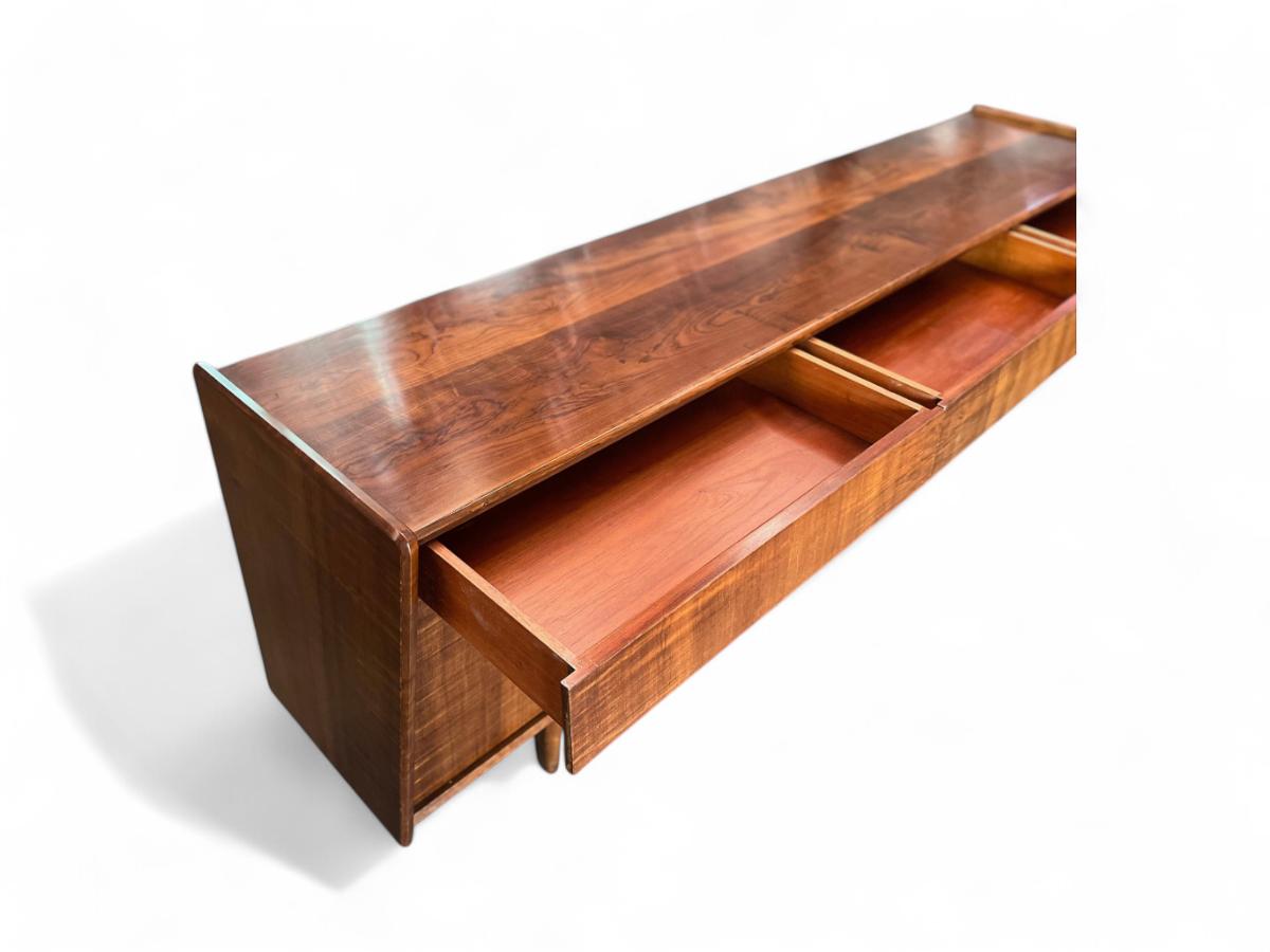 Anrichte aus Imbuia-Holz mit Schubladen und Regalen von Cimo, ca. 1960er Jahre (20. Jahrhundert) im Angebot