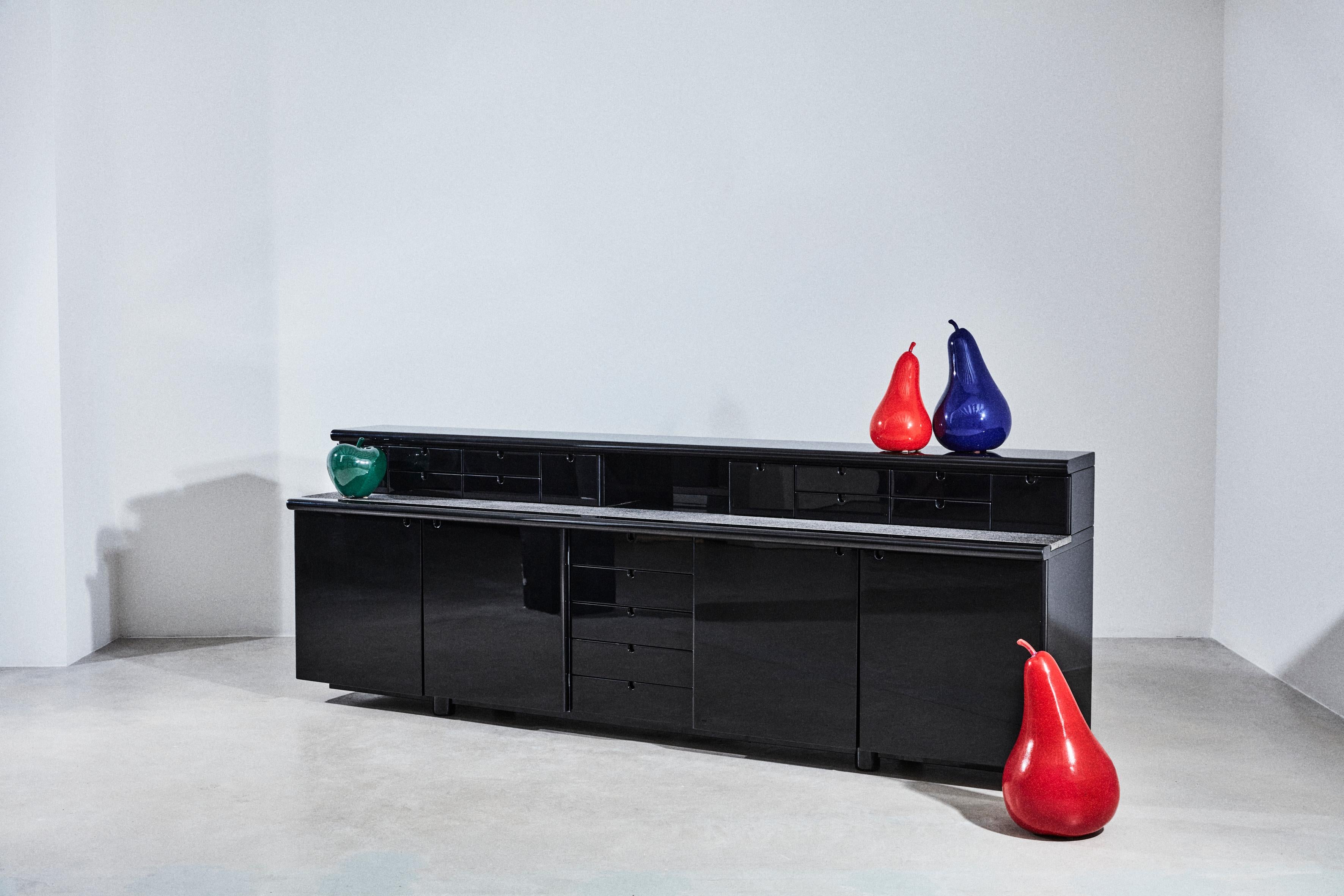 Black lacquered wood and stone sideboard. Drawing Guido Faleschini For Sale 1