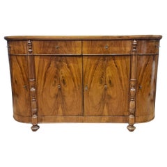 Buffet en noyer Charles X 1820