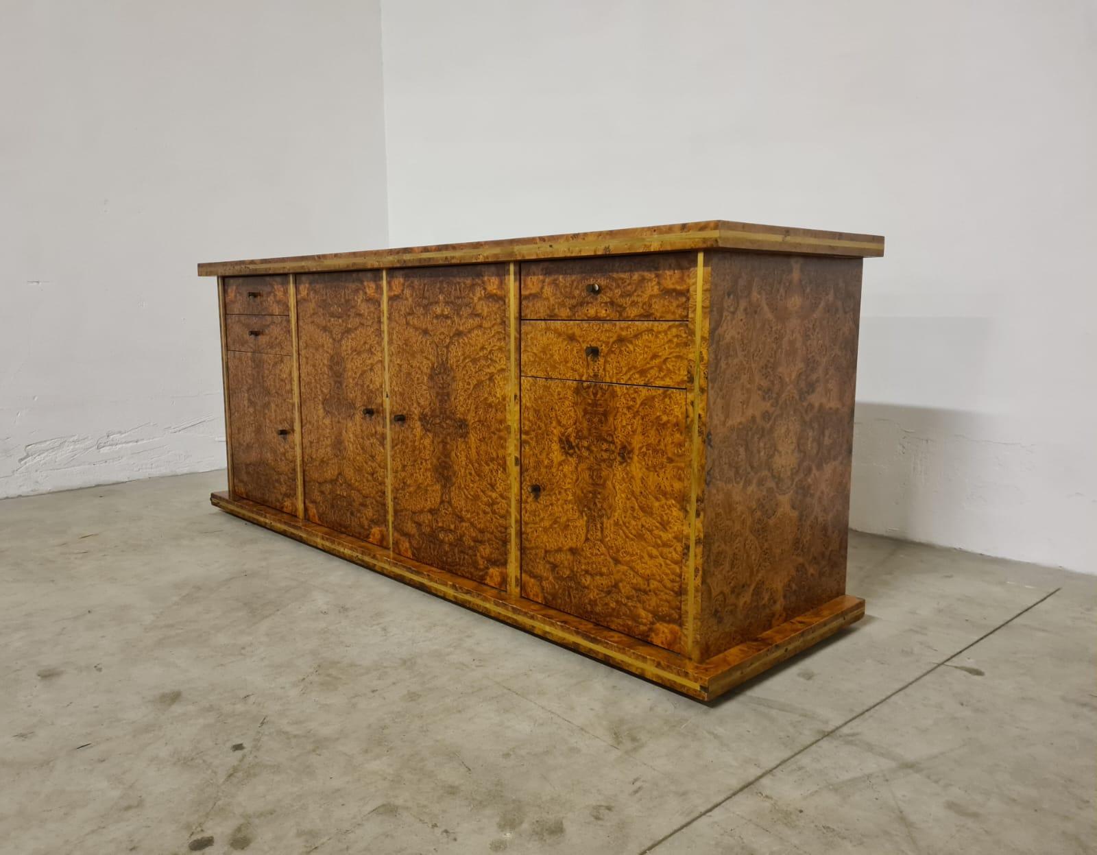 Sideboard aus Bruyèreholz und Messing, 1970er Jahre, italienische Herstellung 7