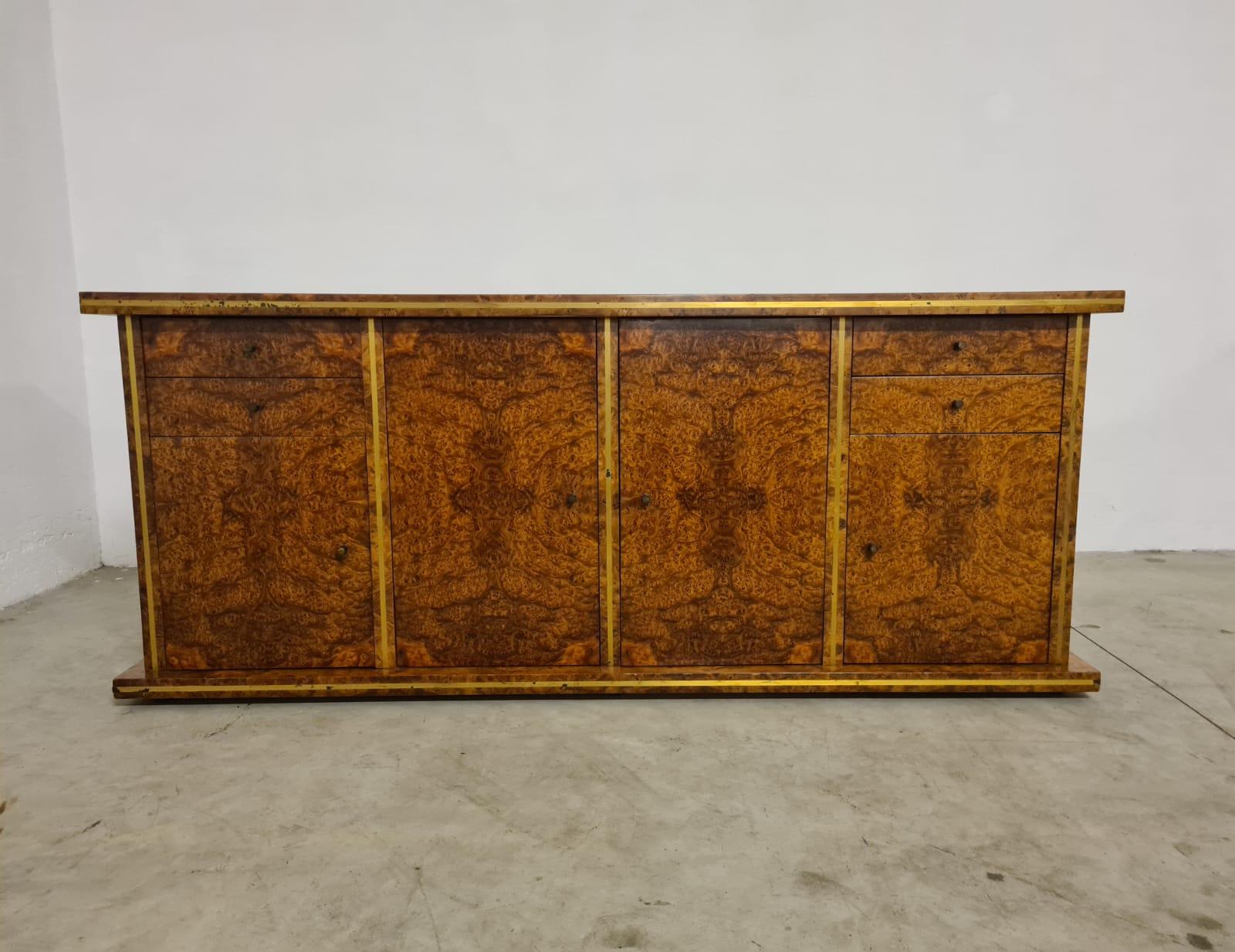 Sideboard aus Bruyèreholz und Messing, 1970er Jahre, italienische Herstellung 10