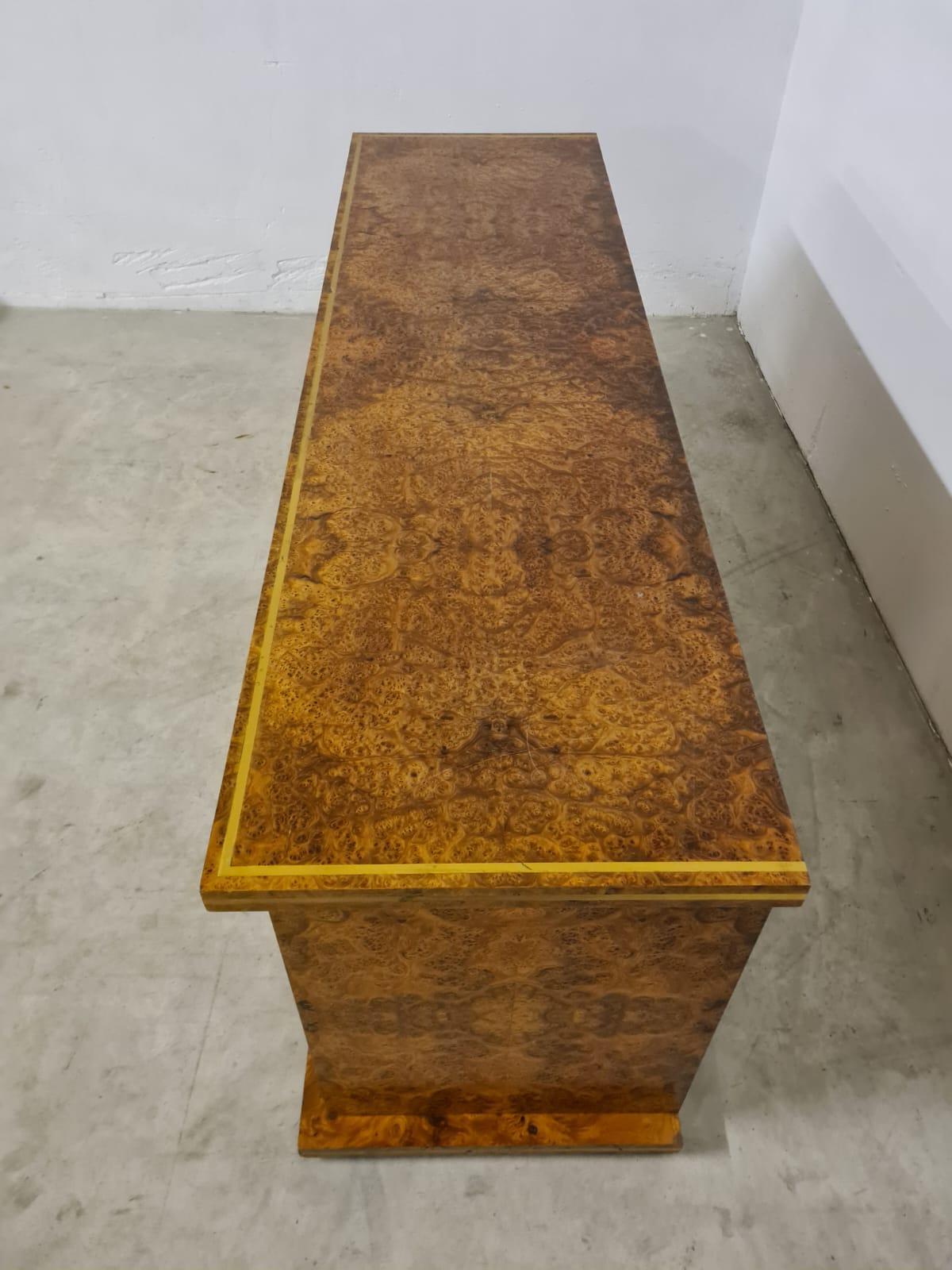 Sideboard aus Bruyèreholz und Messing, 1970er Jahre, italienische Herstellung 3